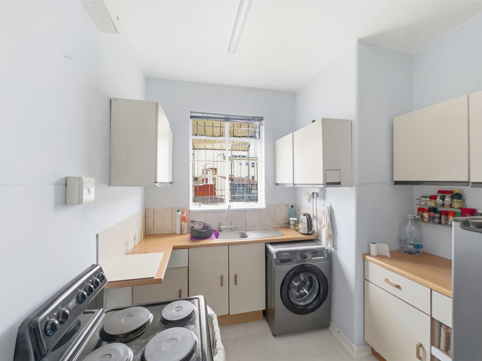 1 Bedroom Apartment For Sale in Musgrave, Durban