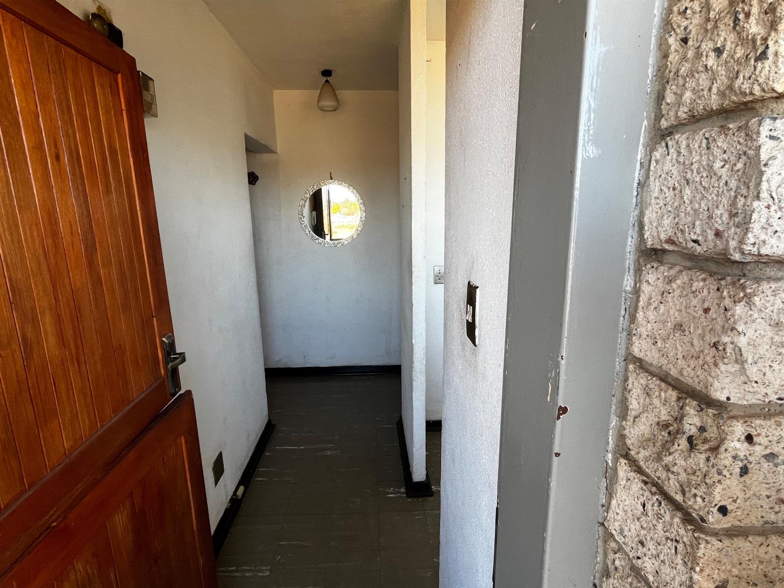 Apartment for sale in Newcastle Central, Newcastle, KwaZulu Natal, 118 m²