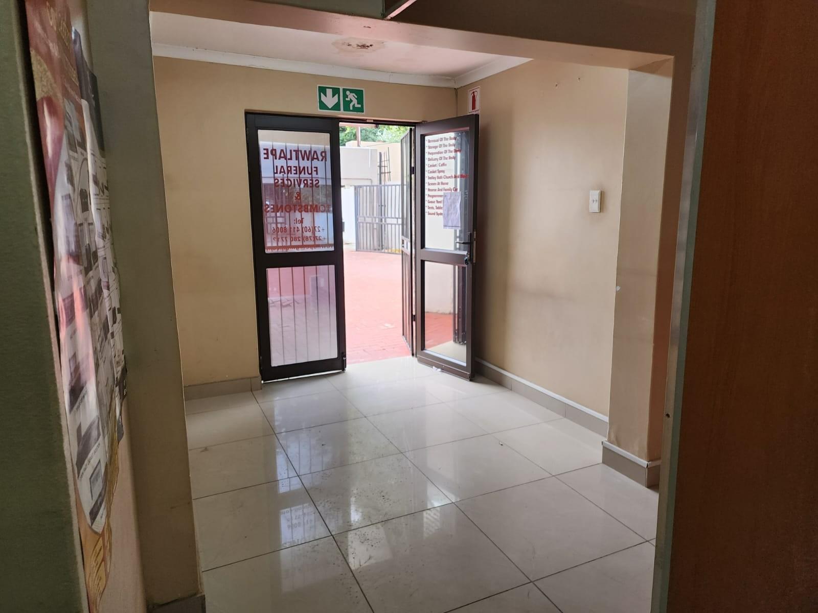 Business To Rent in Bo-dorp, Rustenburg Central, Rustenburg, North West