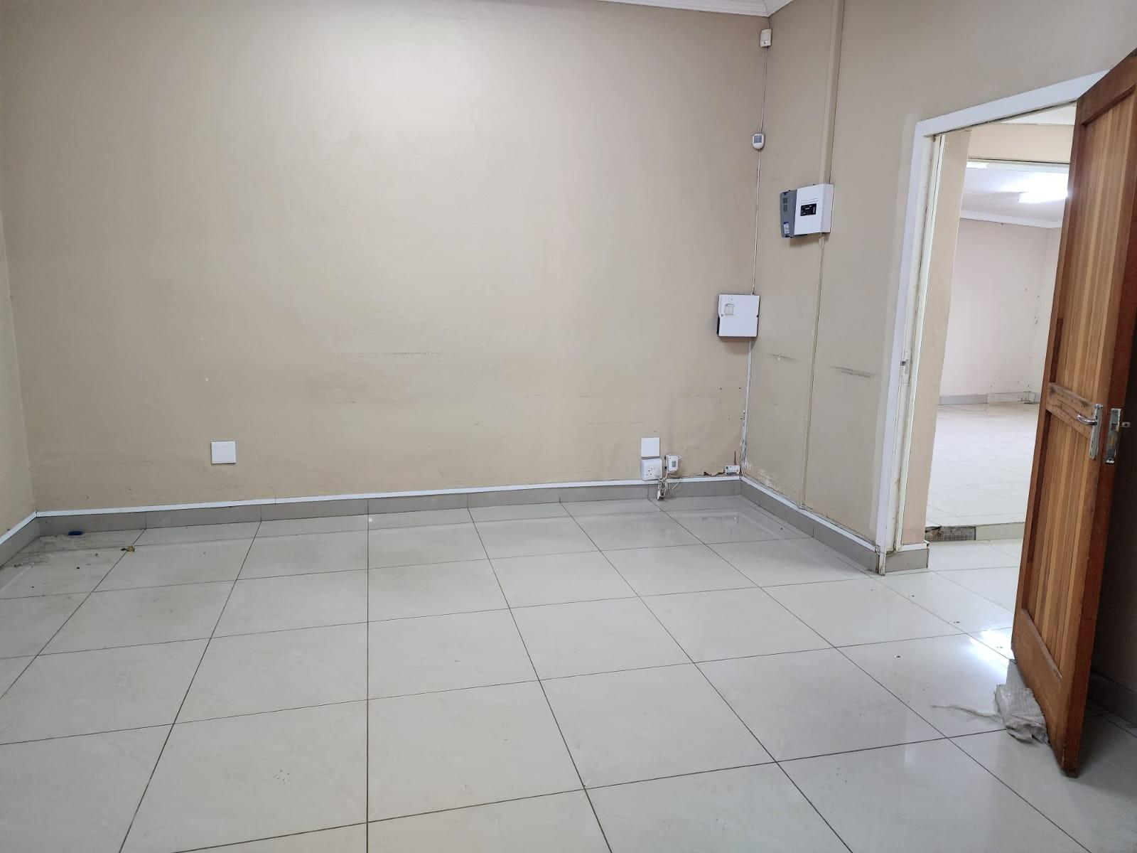 Business To Rent in Bo-dorp, Rustenburg Central, Rustenburg, North West