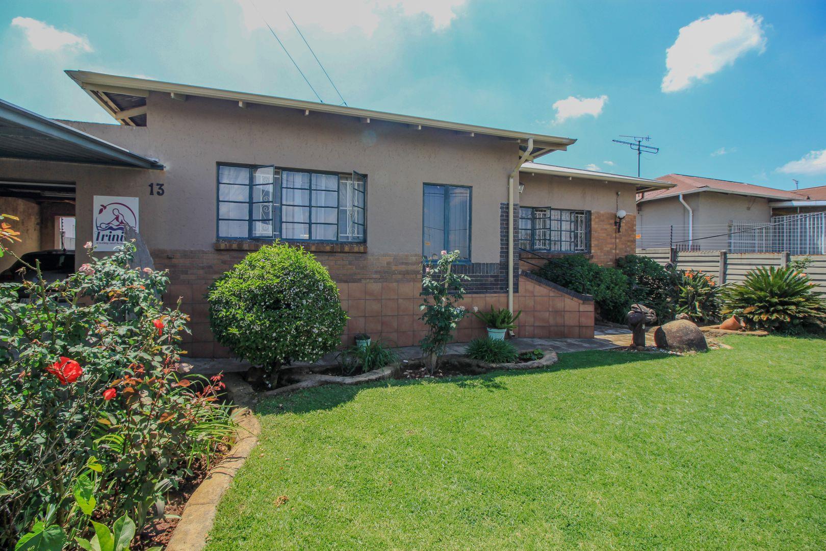 House for sale in Gerdview, Germiston, 13 Van Riebeeck Street, Gerdview, Germiston, Gauteng, 714 m²