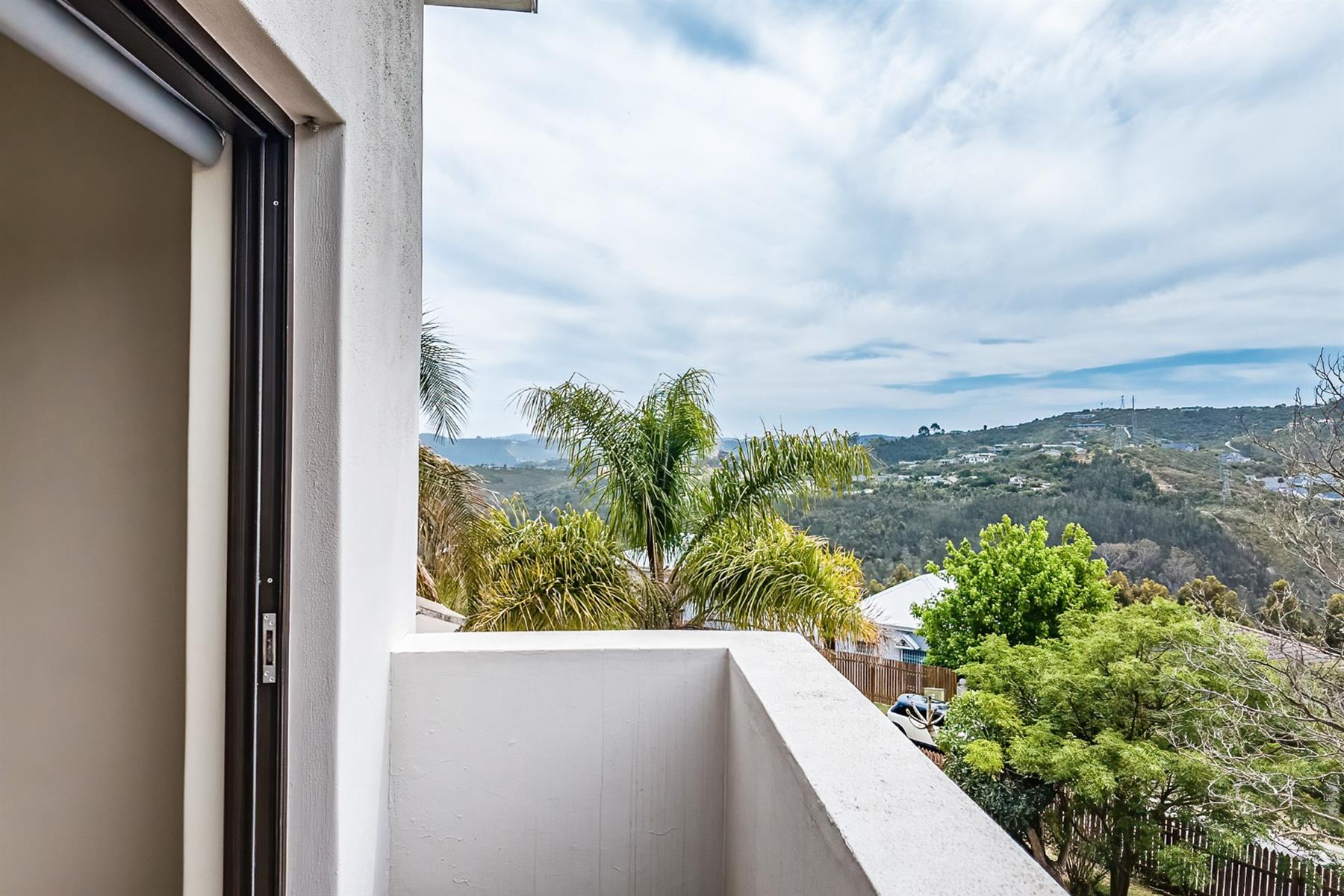 House For Sale in Knysna Heights, Knysna