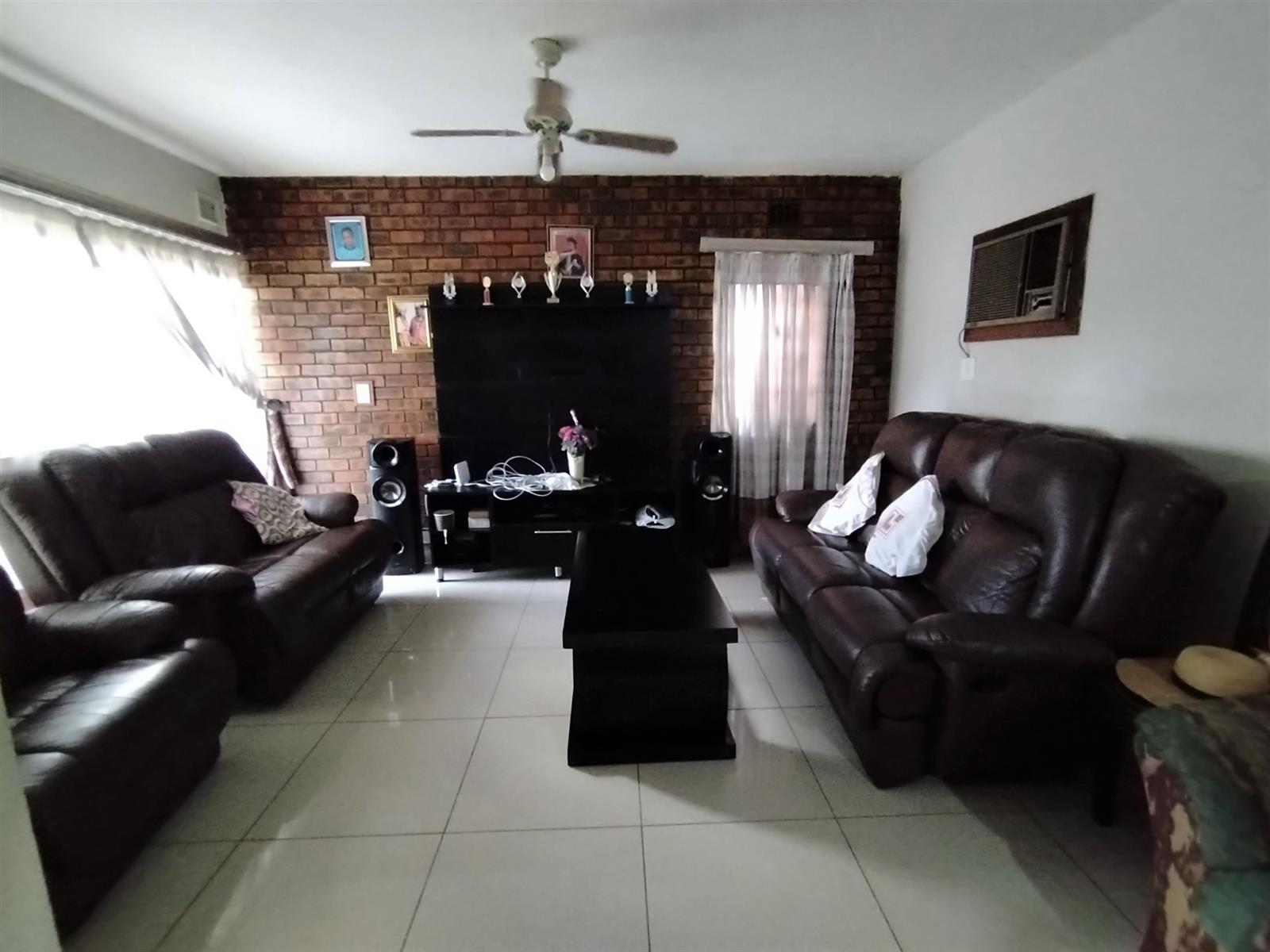 Guest House For Sale in Fairview, Empangeni, KwaZulu Natal