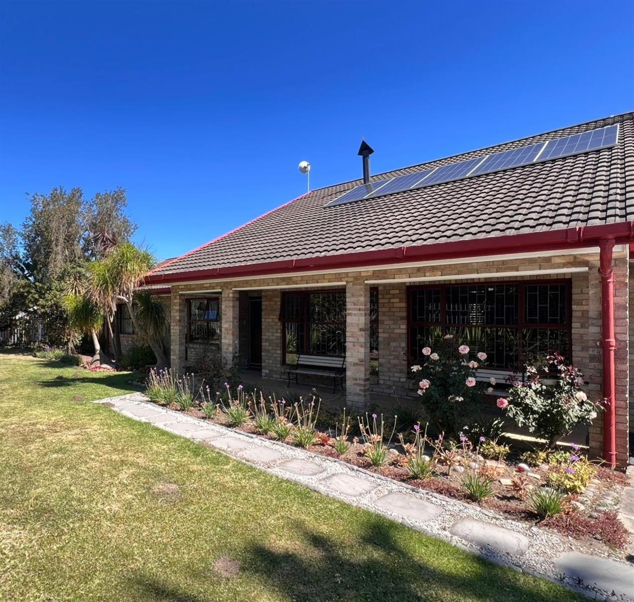 Exquisite 4-Bedroom Home in Prestigious Boskloof