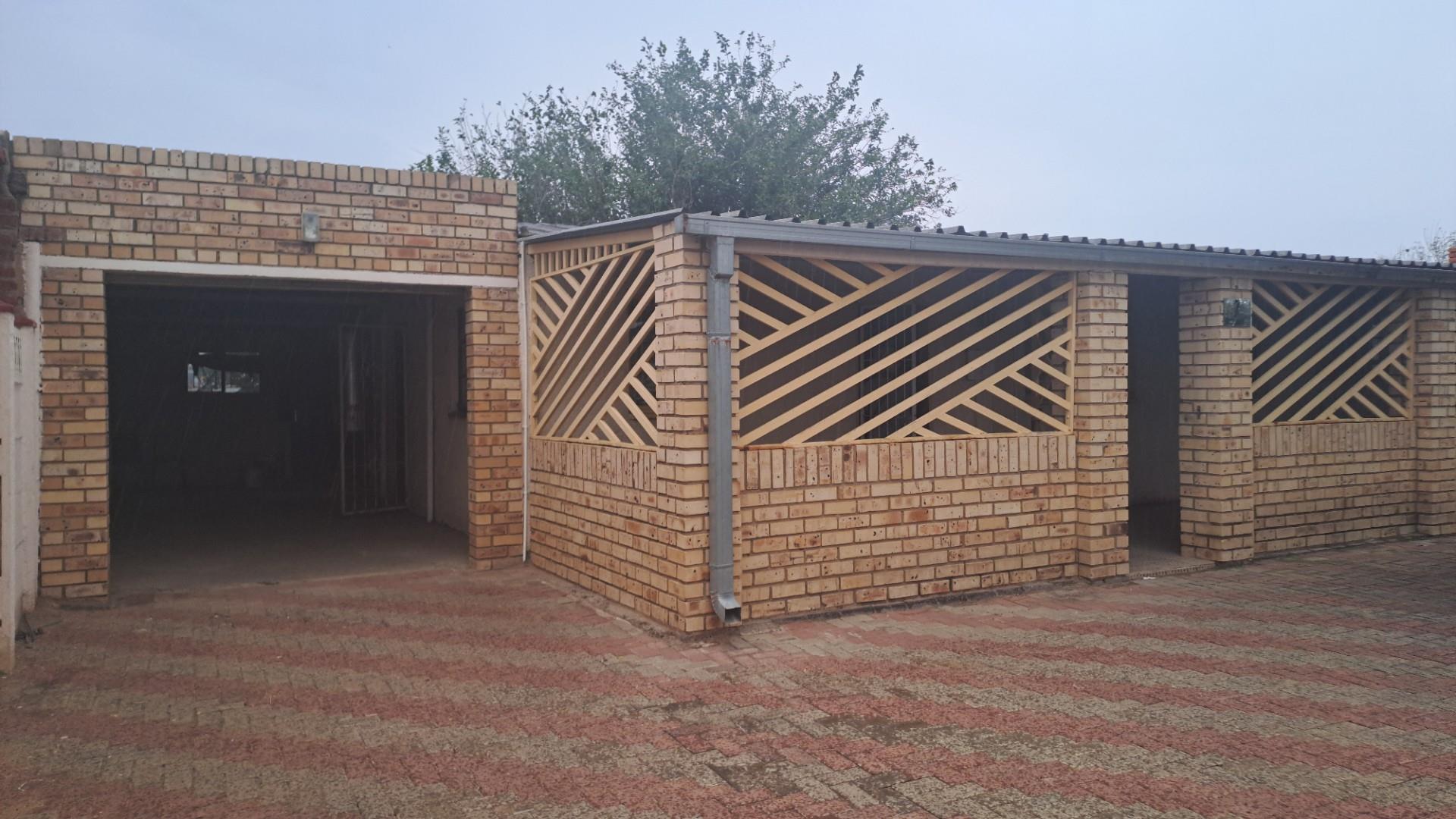 House For Sale in Homevale, Kimberley