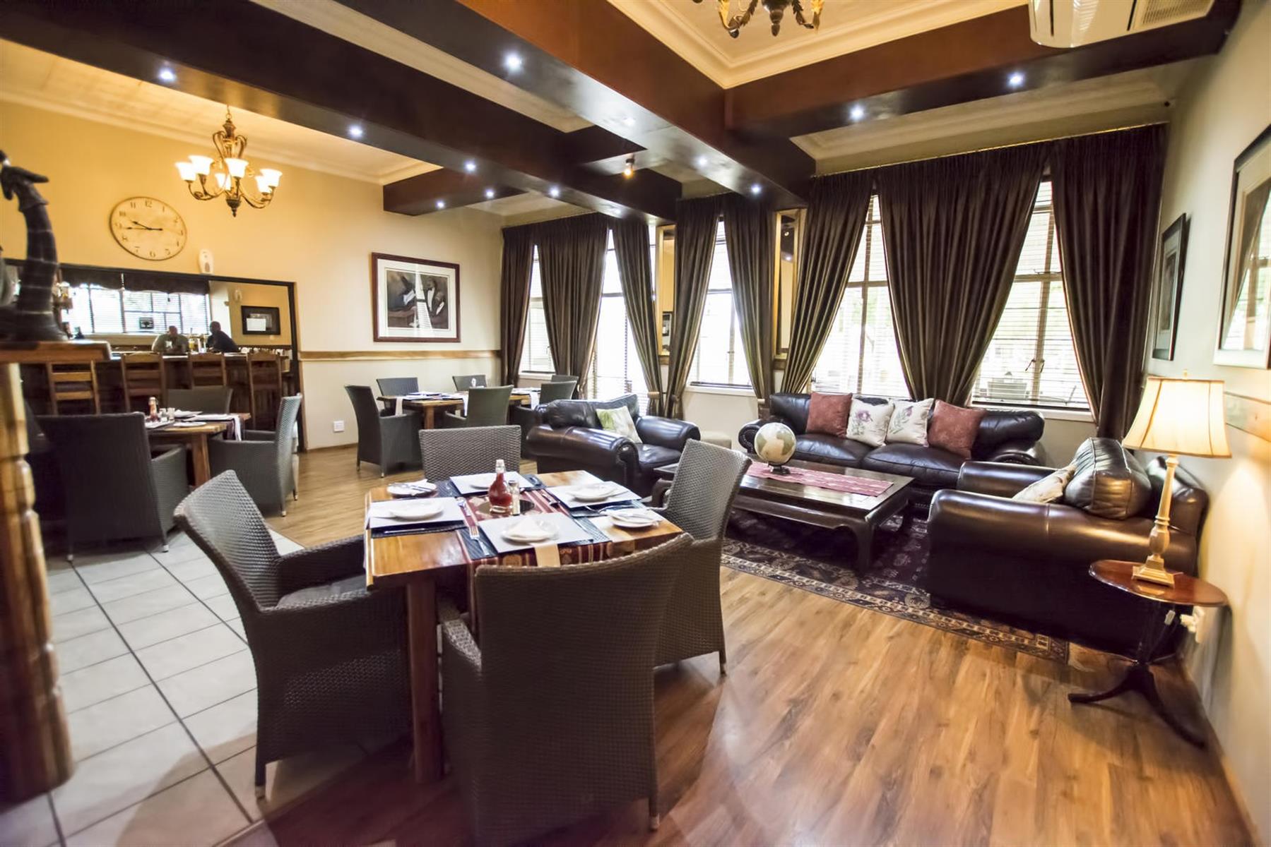 FOR SALE : BOUTIQUE HOTEL IN THE HEART OF SOUTH AFRICA’S NORTHERN CAPE