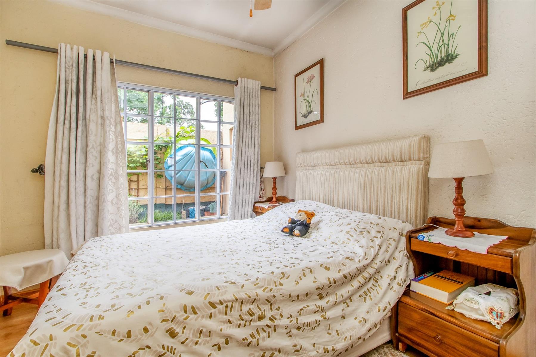 Elegant Two Bedroom Townhouse For Sale in Wychwood, Germiston