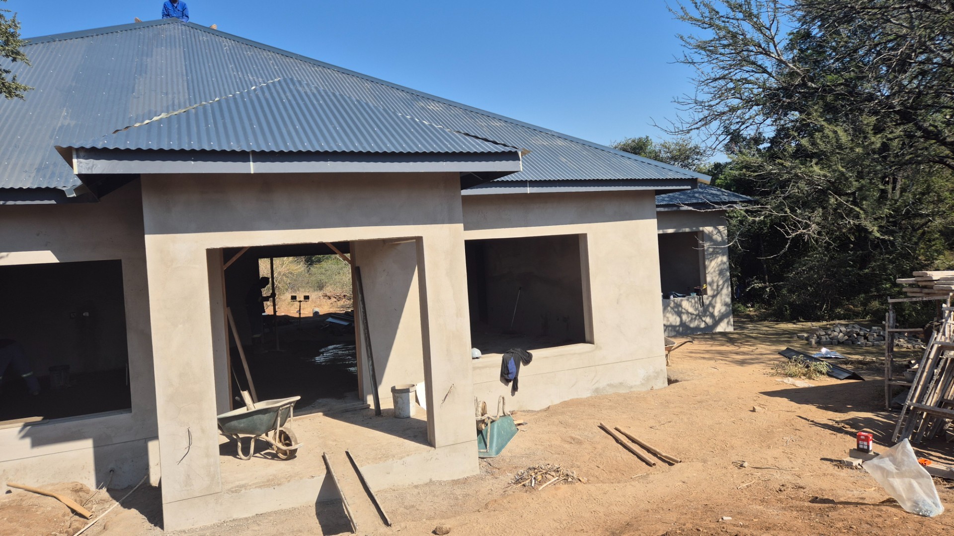 A large house under construction on one of the best plots in Blyde Wildlife Estate.N0 TRANSFER DUTY