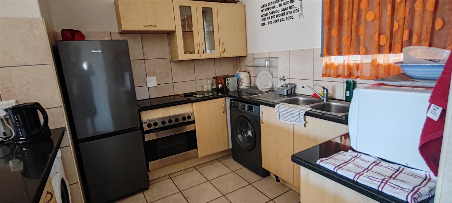 Effortless Beachside Living - Stylish, Spacious and Fully Furnished