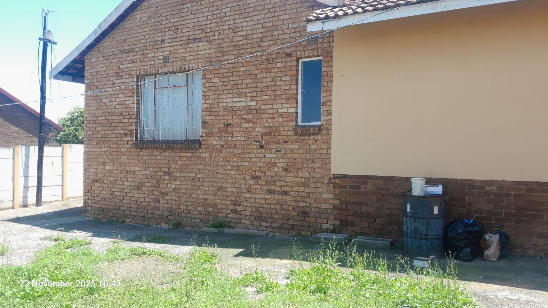 House for sale in Tasbet Park, Witbank, 1075 m²