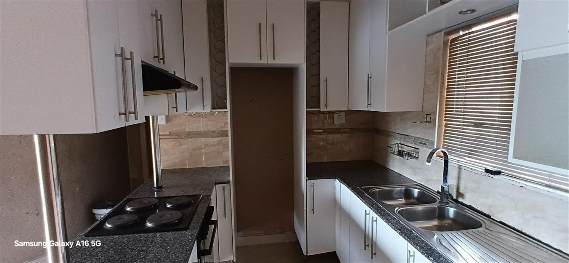 Complex For Sale in Empangeni Central, Empangeni, KwaZulu Natal