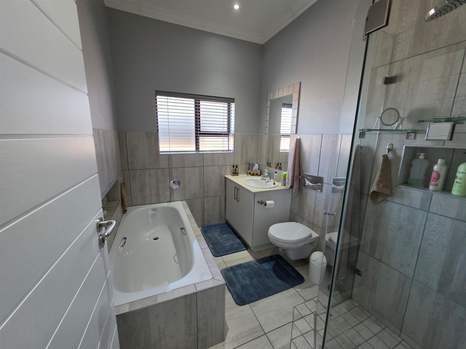 3 Bedroom House For Sale in Karookraal Estate, Hartenbos