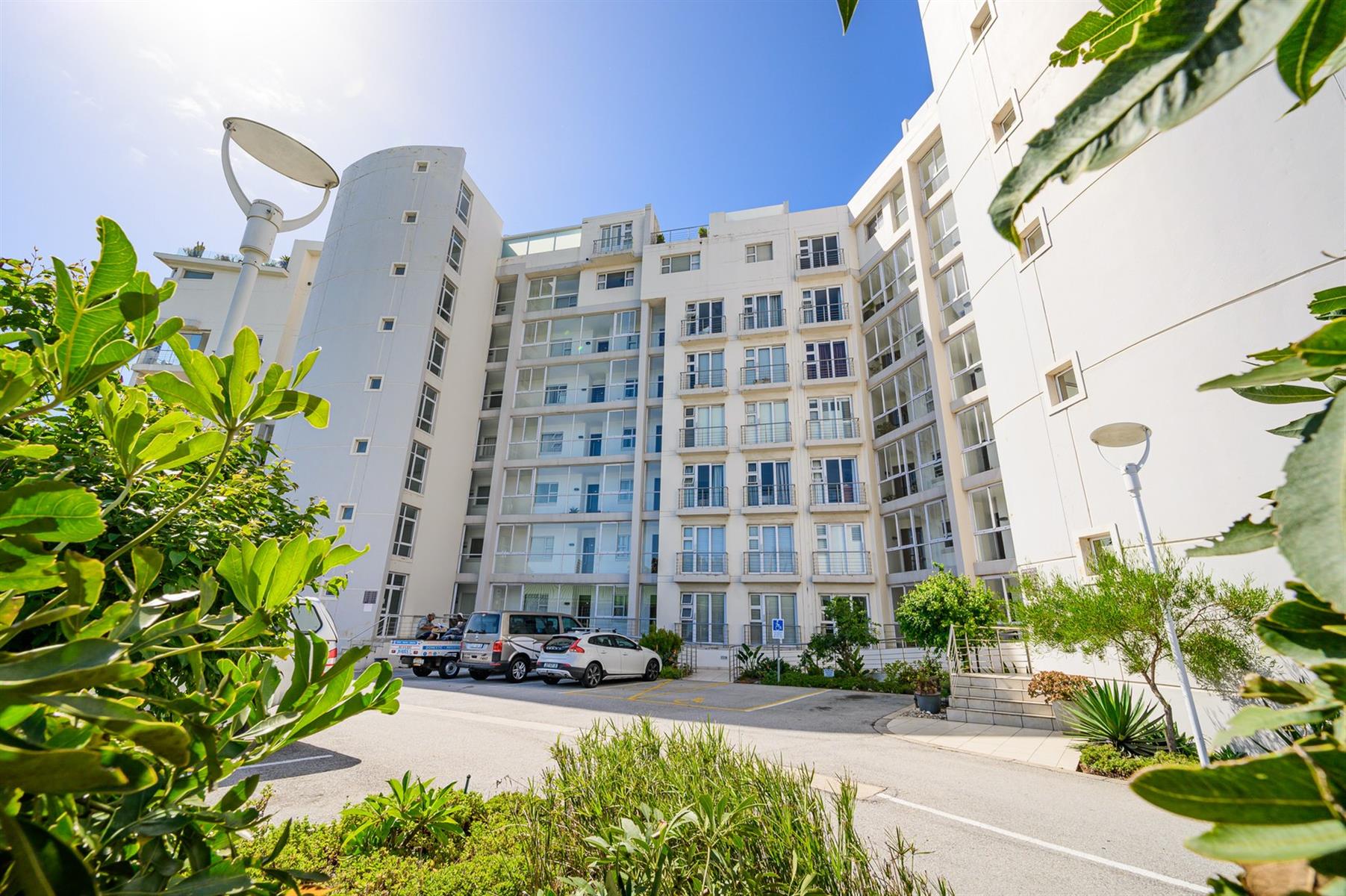 Spacious 3 Bedroom Apartment