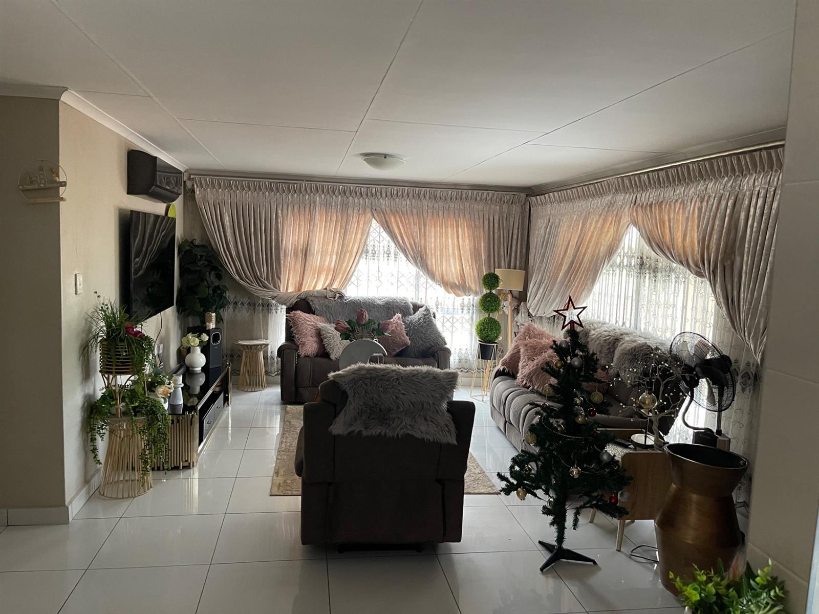 Charming House For Sale in Kriel