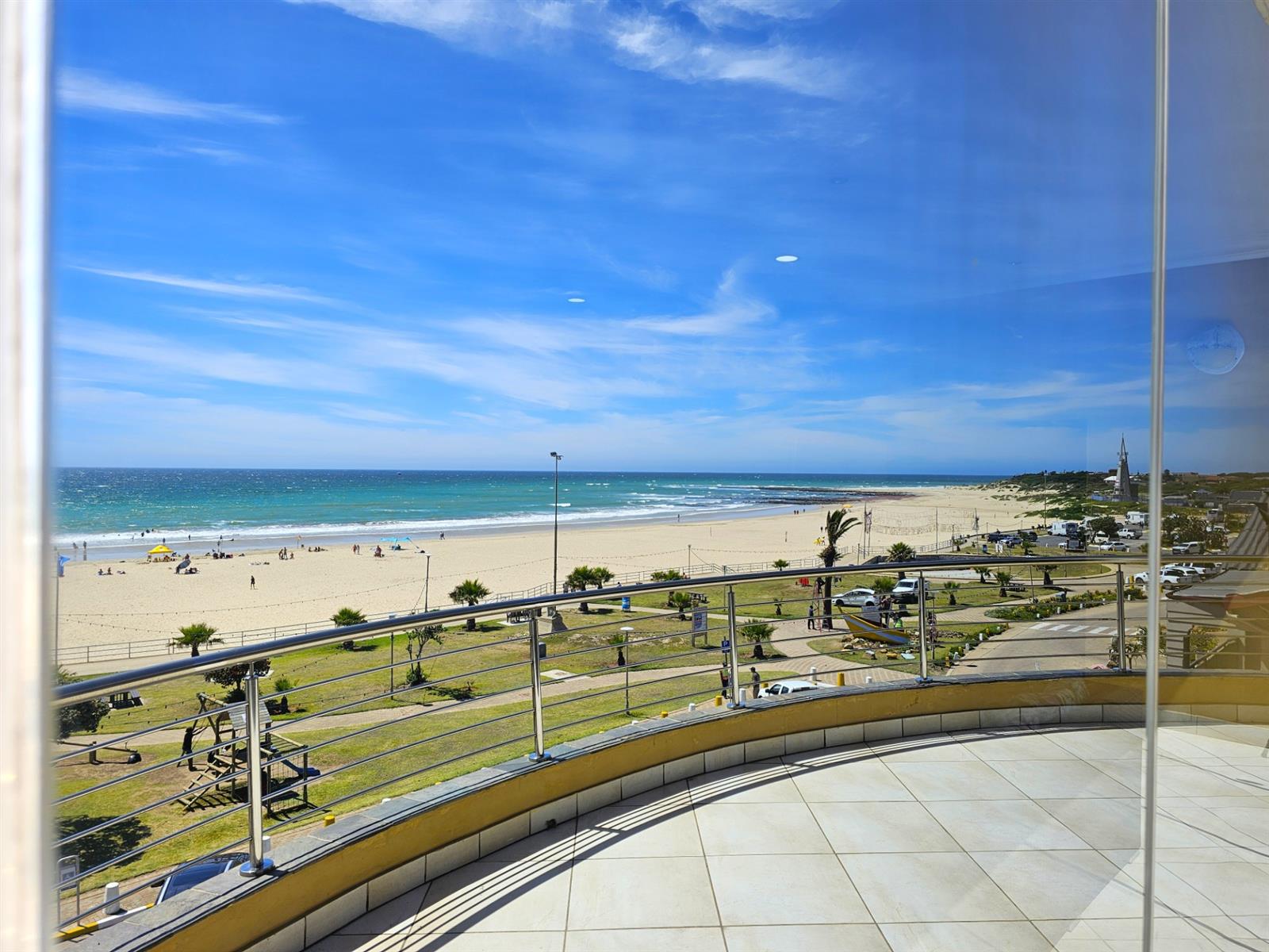 Iconic 733m² Luxury Penthouse on Main Beach - Panoramic Ocean Views, Jeffreys Bay