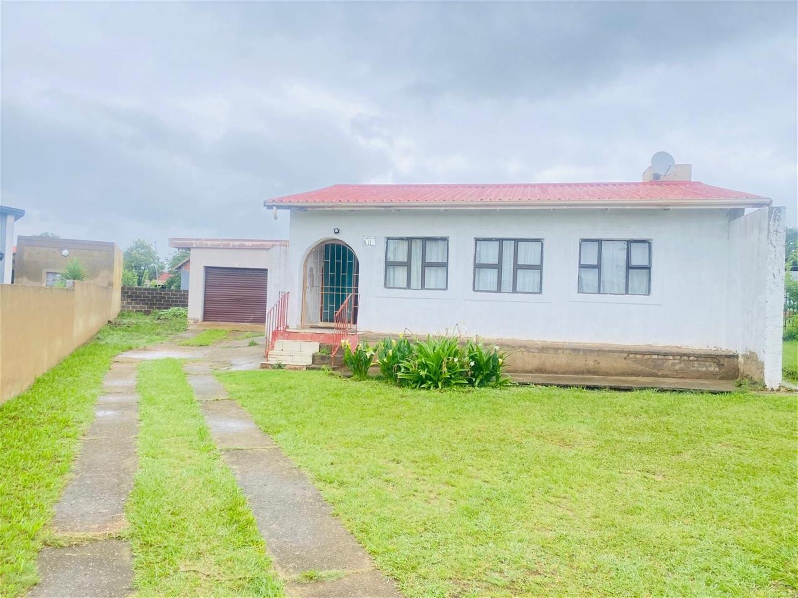 House for sale in Amajuba Park, Newcastle, KwaZulu Natal, 1004 m²