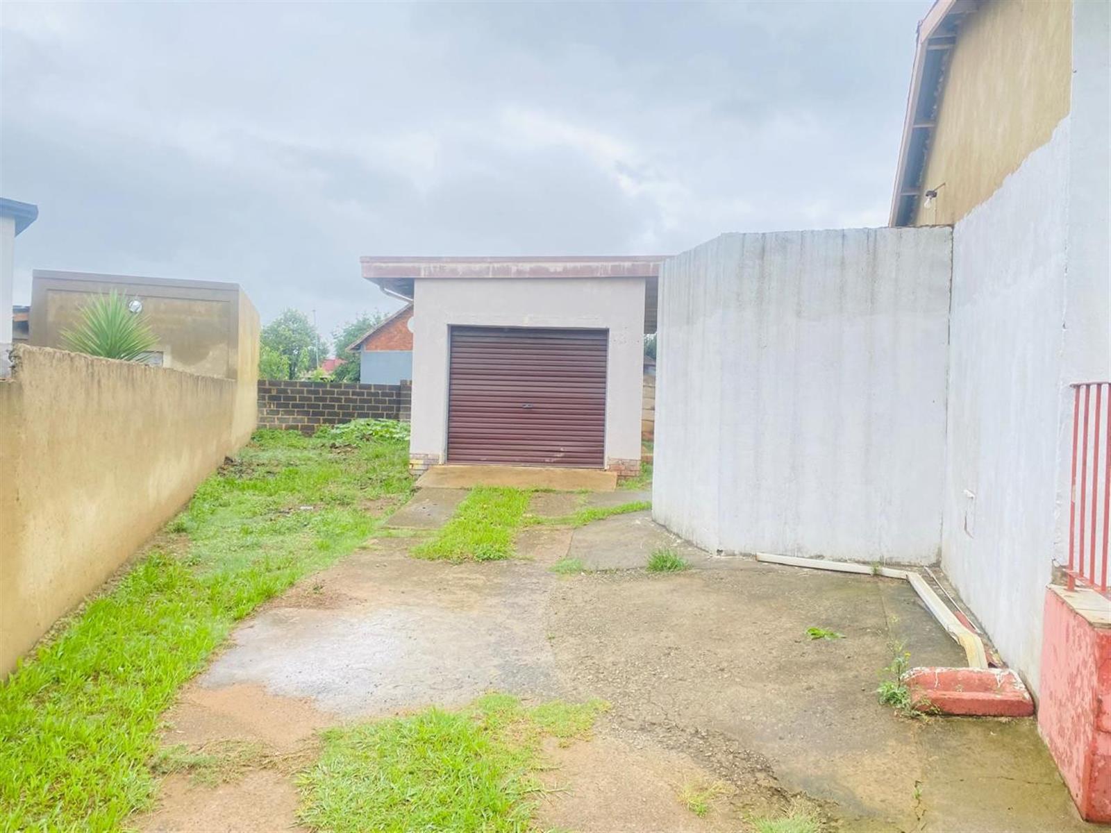 House for sale in Amajuba Park, Newcastle, KwaZulu Natal, 1004 m²