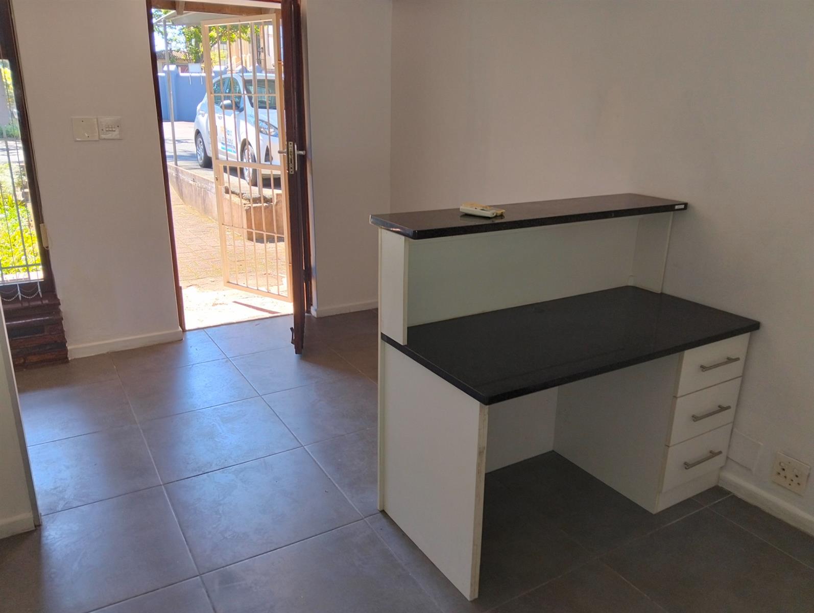Stunning tranquil office space on Old Main Rd Hillcrest.