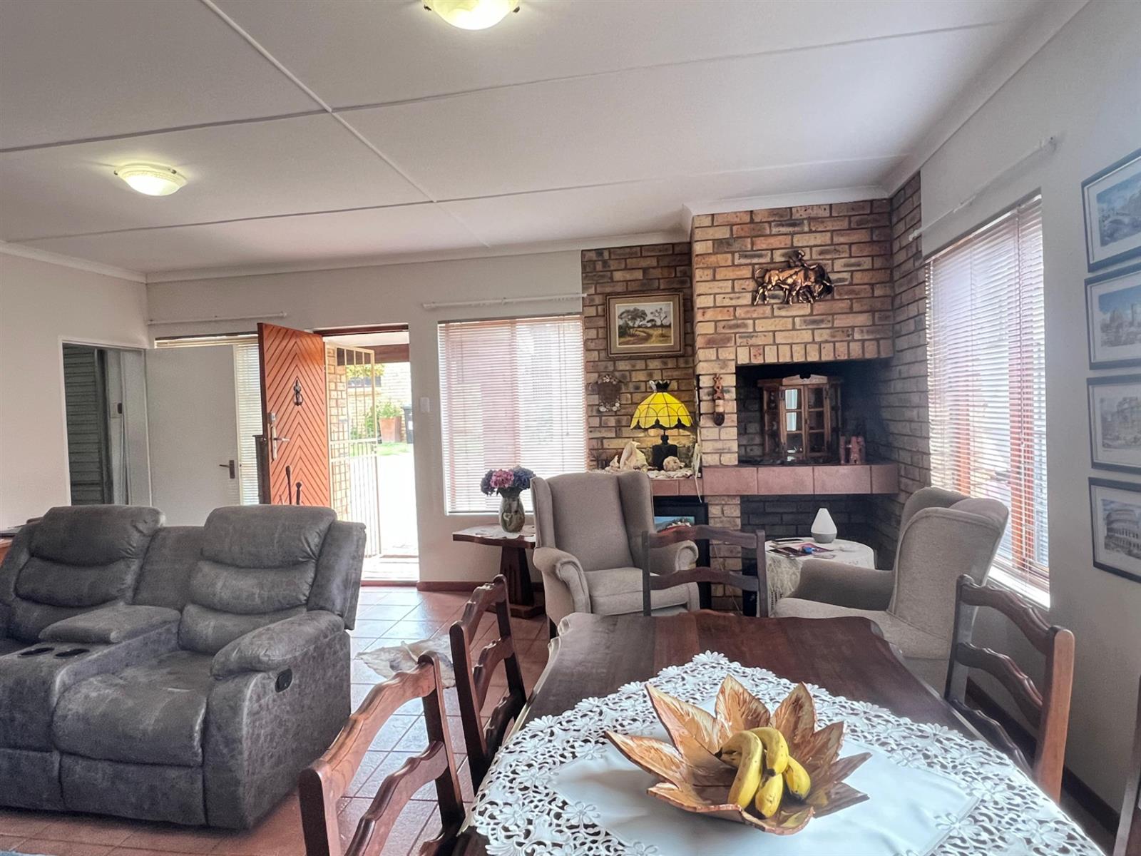 Townhouse For Sale in Ferreira Town Jeffreys Bay Eastern Cape