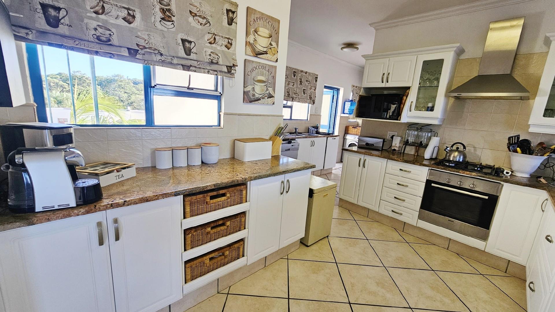 Breathtaking Penthouse For Sale in Uvongo Beach, Margate, KwaZulu Natal