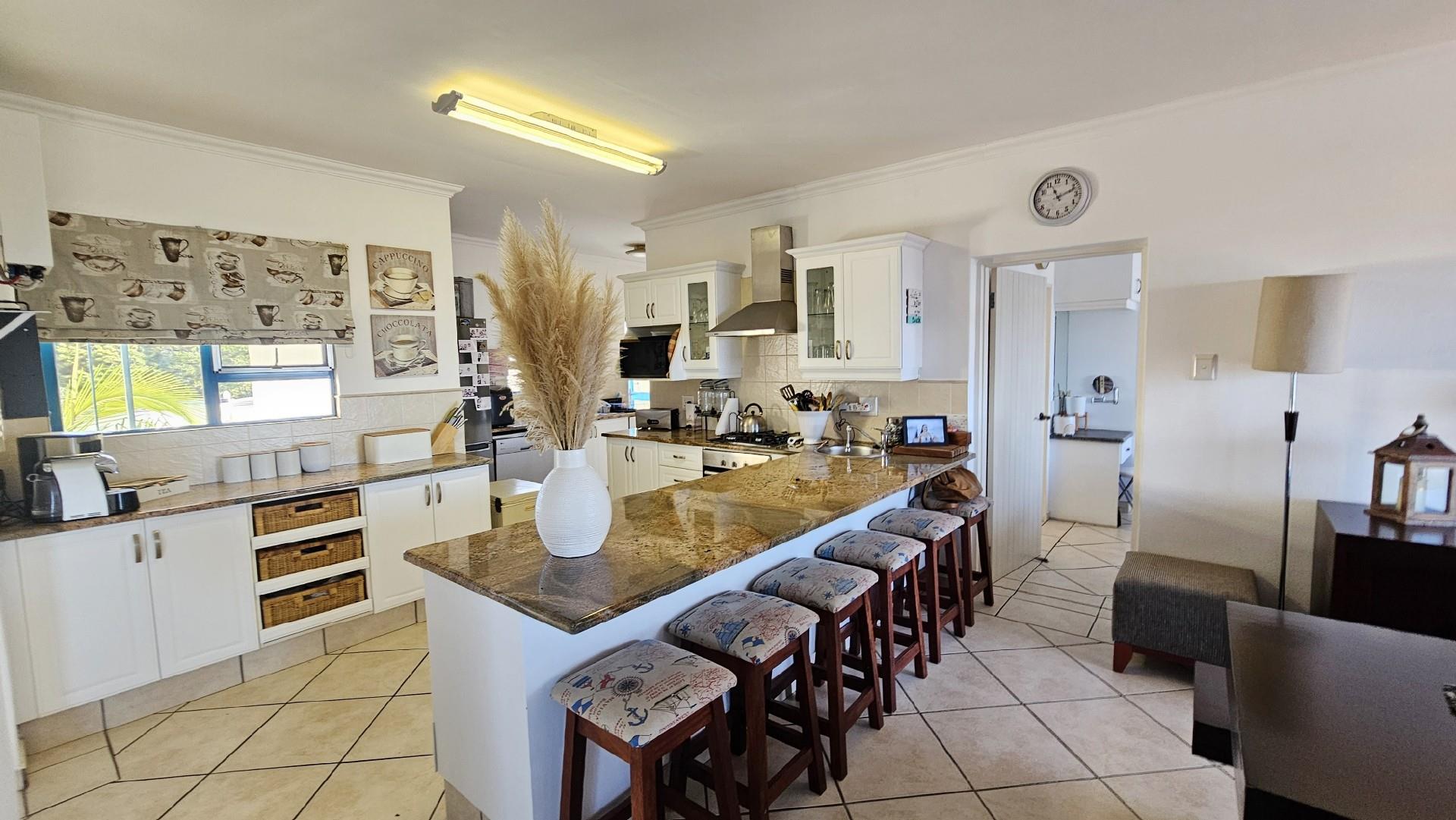 Breathtaking Penthouse For Sale in Uvongo Beach, Margate, KwaZulu Natal
