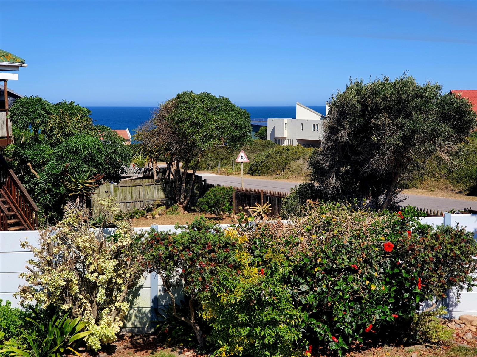 A Light-Filled Coastal Haven Where Space, Style and Comfort Come Together