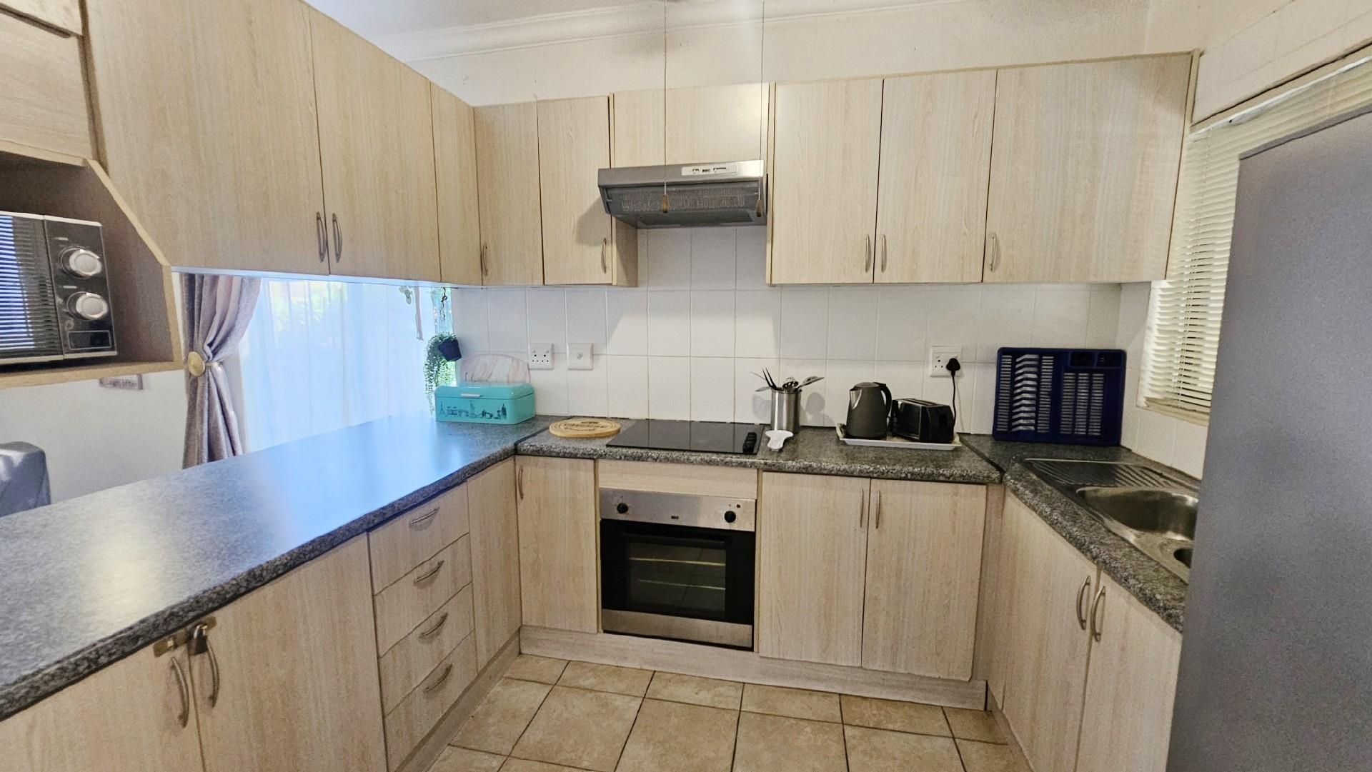 Townhouse For Sale in Ramsgate, Margate, KwaZulu Natal