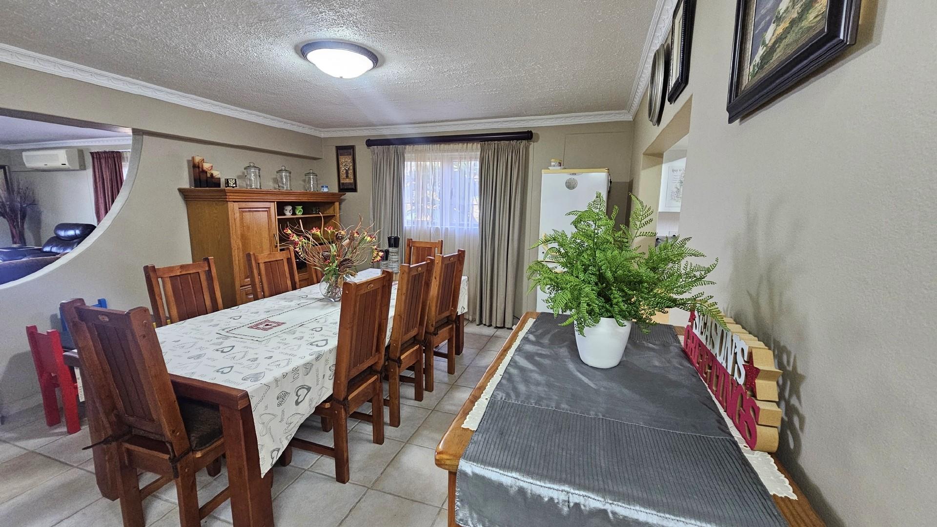 Apartment For Sale in Margate, KwaZulu Natal