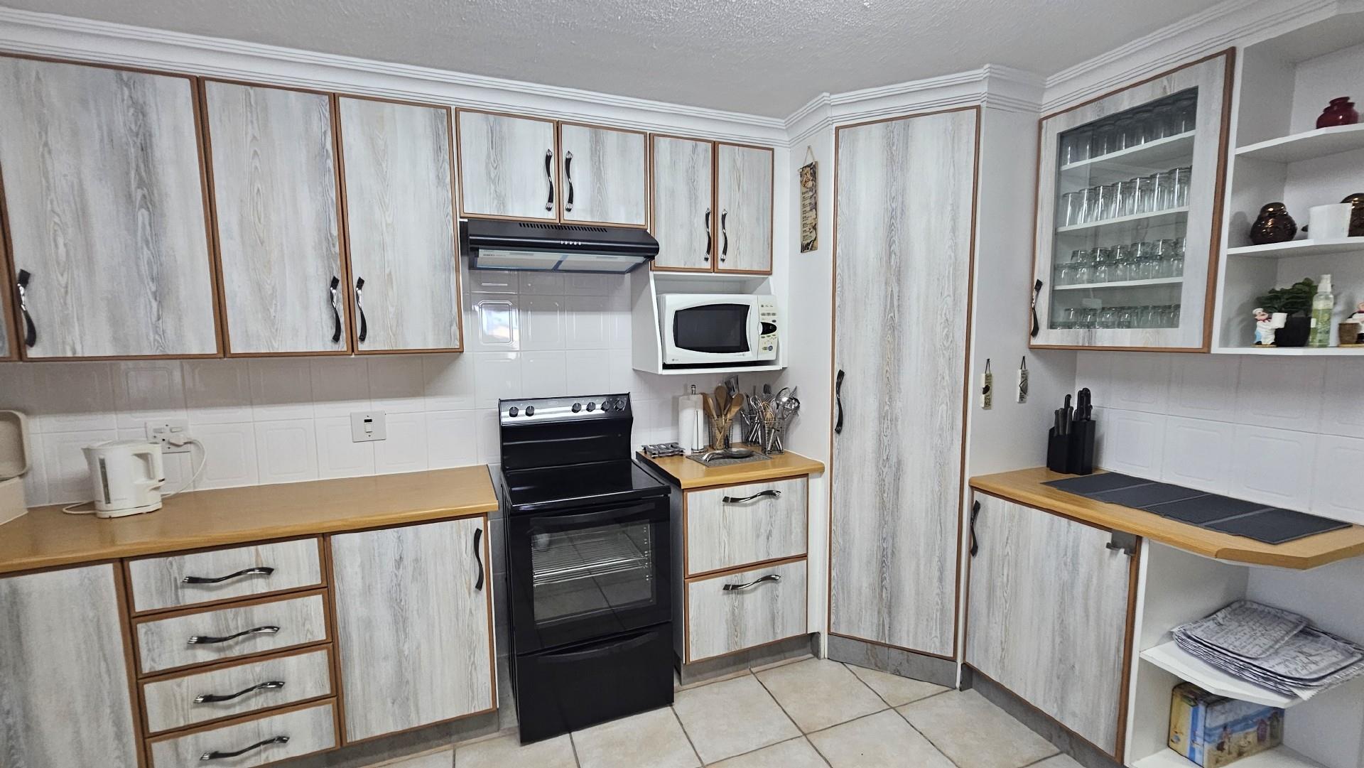 Apartment For Sale in Margate, KwaZulu Natal