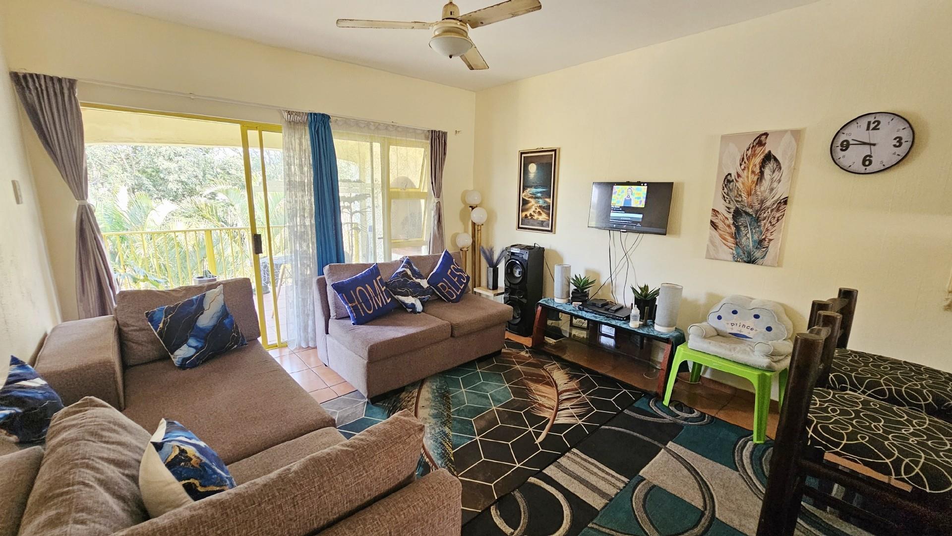 2 bedroom Apartment For Sale in Uvongo Beach, Margate, KwaZulu Natal