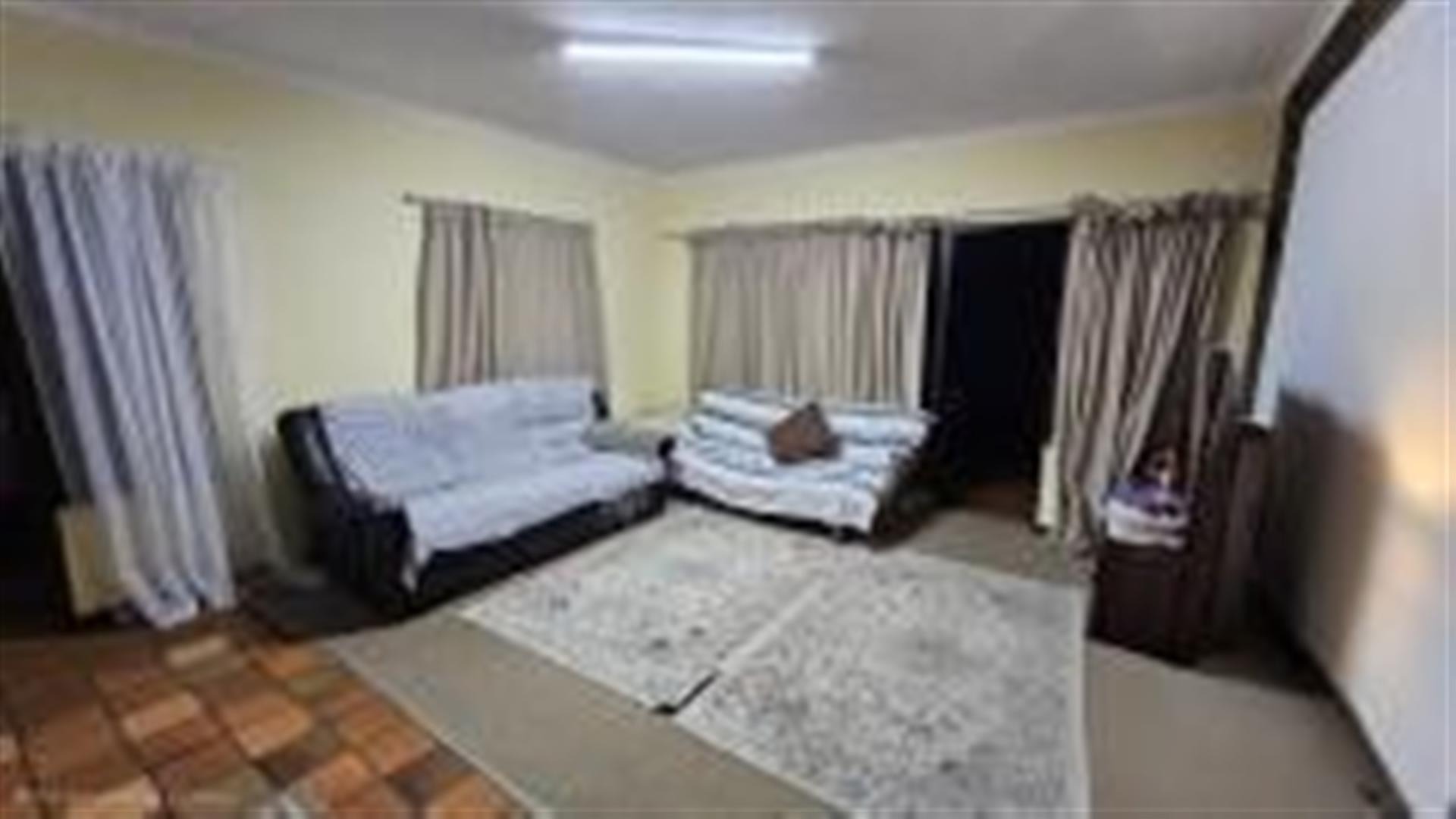 2 bedroom Townhouse For Sale in Margate, KwaZulu Natal