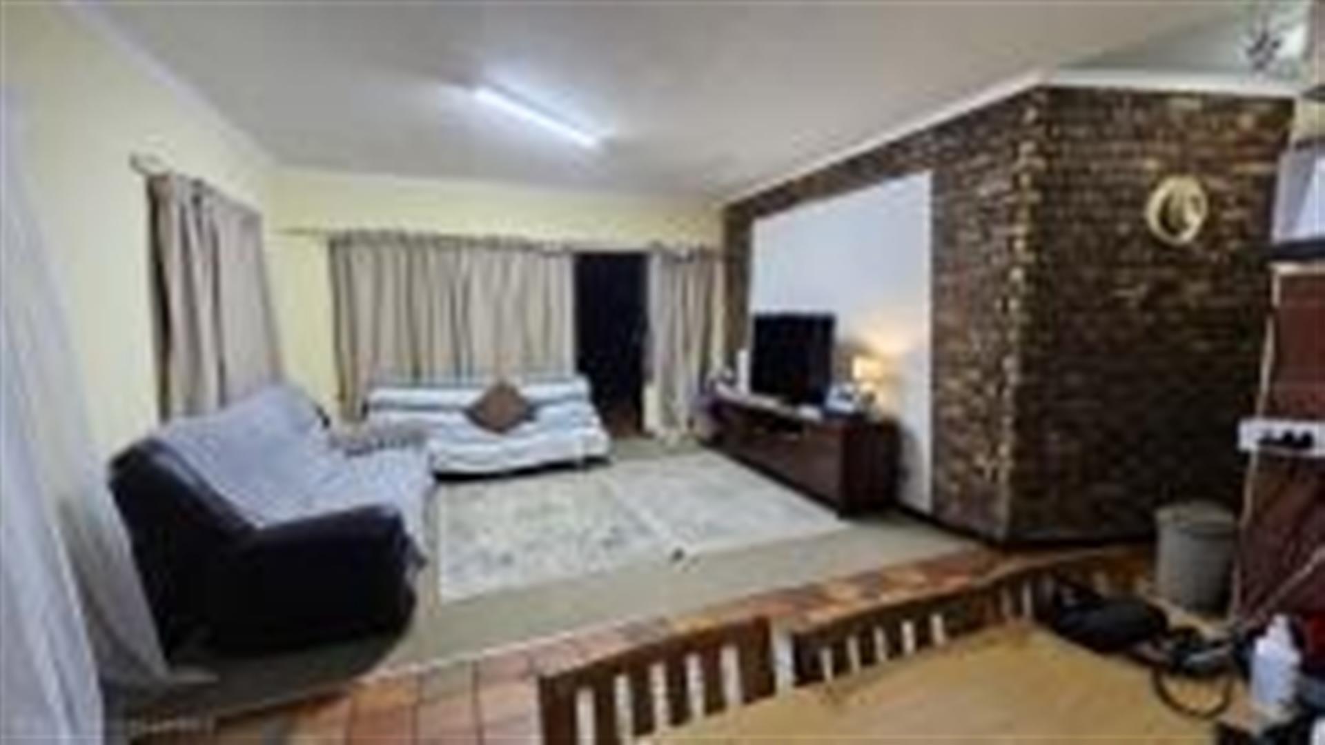 2 bedroom Townhouse For Sale in Margate, KwaZulu Natal