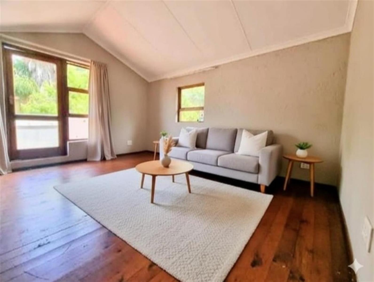 Duplex For Sale in Constantia Kloof, Roodepoort