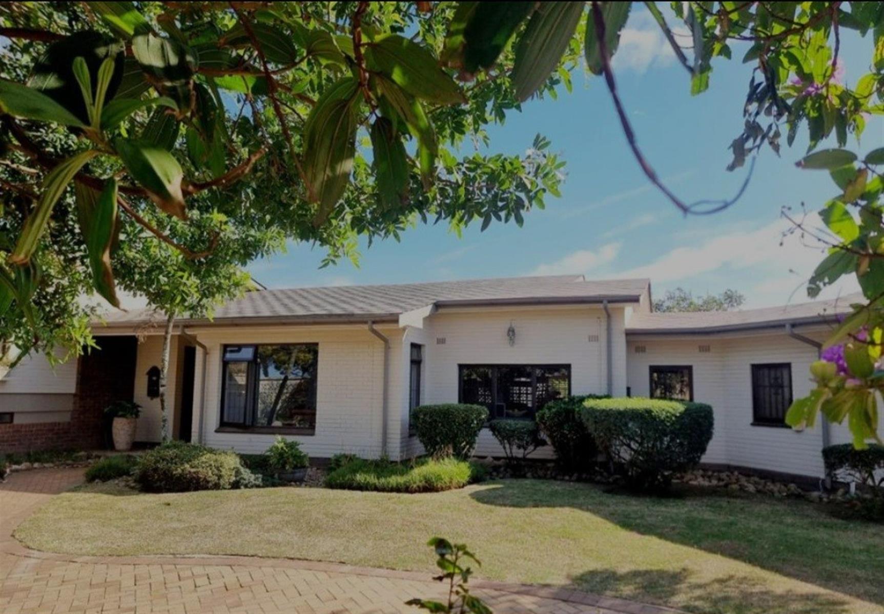 Magnificent Smart Home For Sale , with two flatlets in Shelly Beach