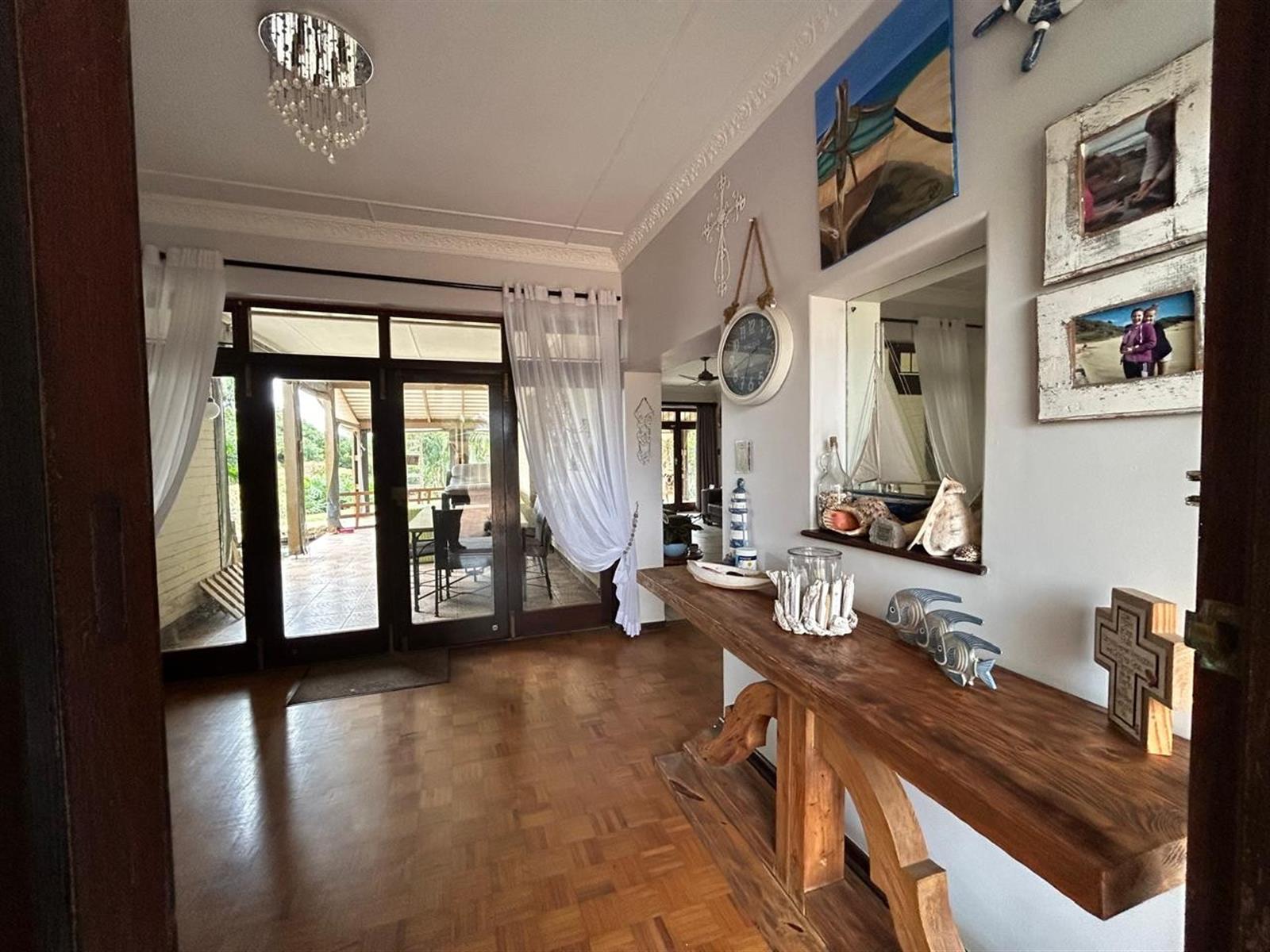 Magnificent Smart Home For Sale , with two flatlets in Shelly Beach