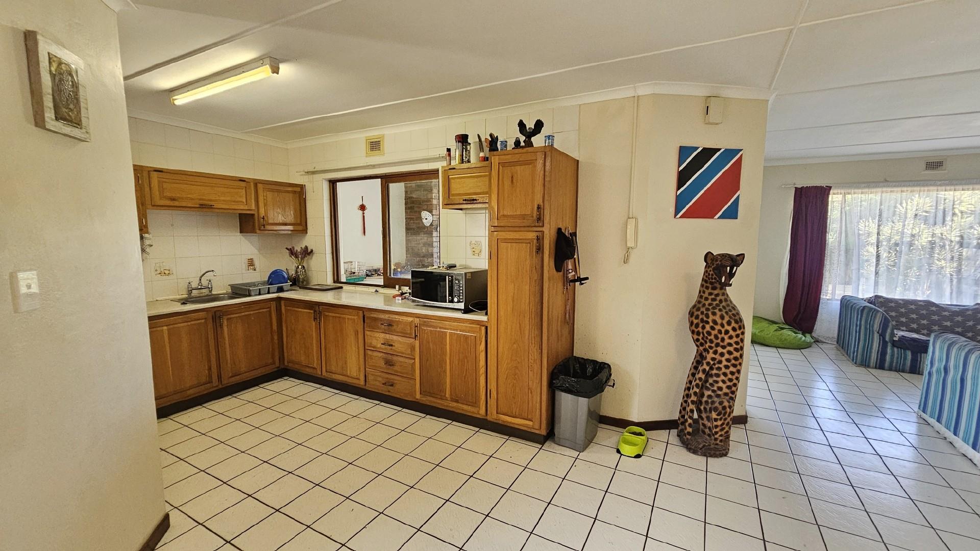 3 Bedroom Apartment For Sale in Margate, KwaZulu Natal