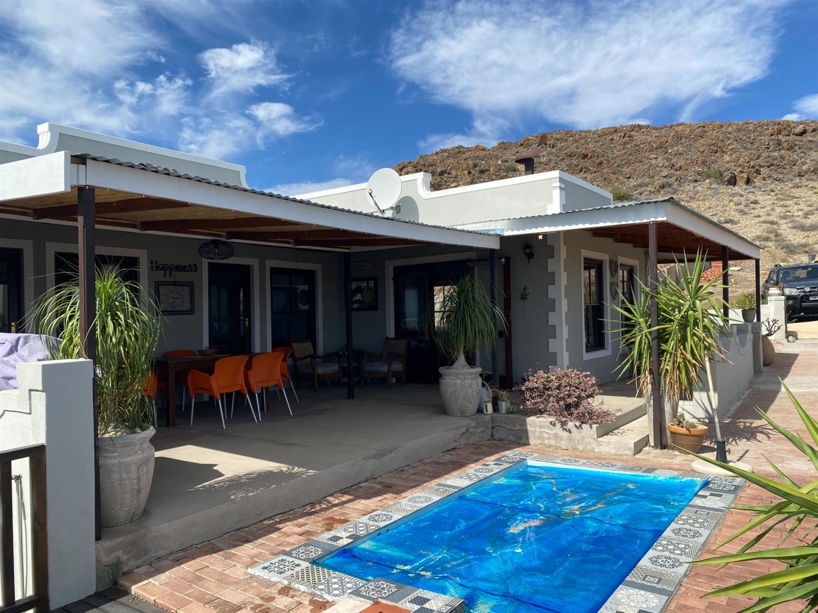 Charming 3-Bedroom Home with Mountain Views