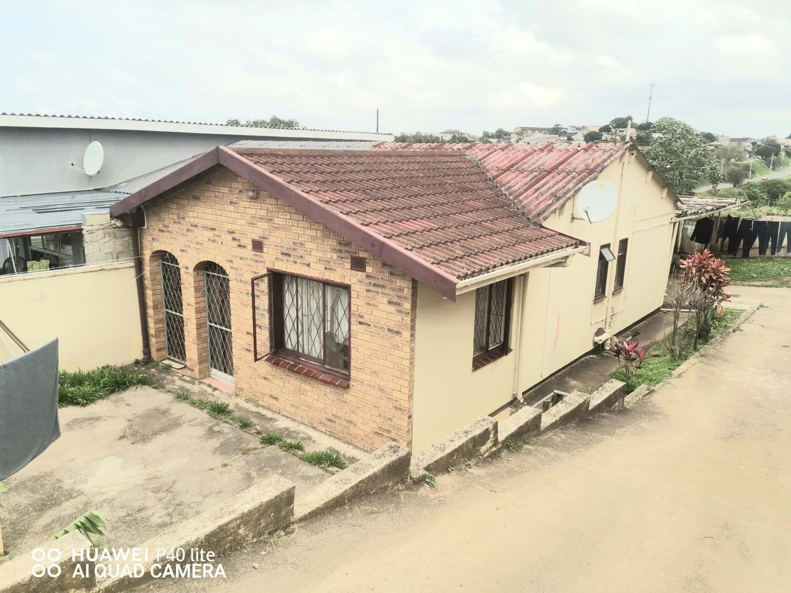 2 Bedroom House for Sale in Trenance Manor, Phoenix, KwaZulu Natal