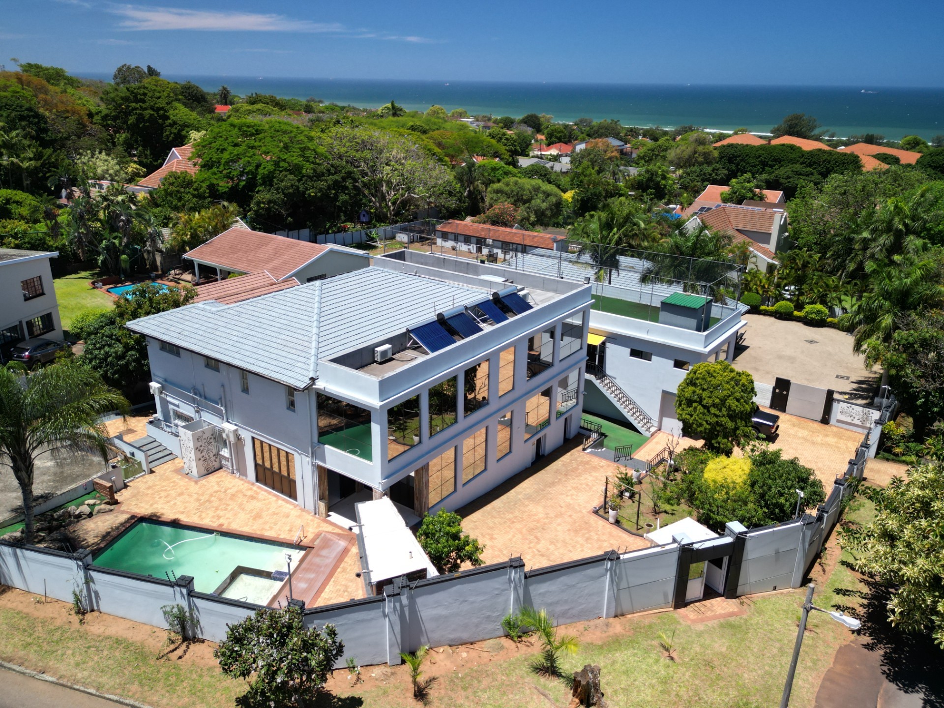 7 Bedroom Double-Story Mansion in Durban North, Durban, KwaZulu Natal