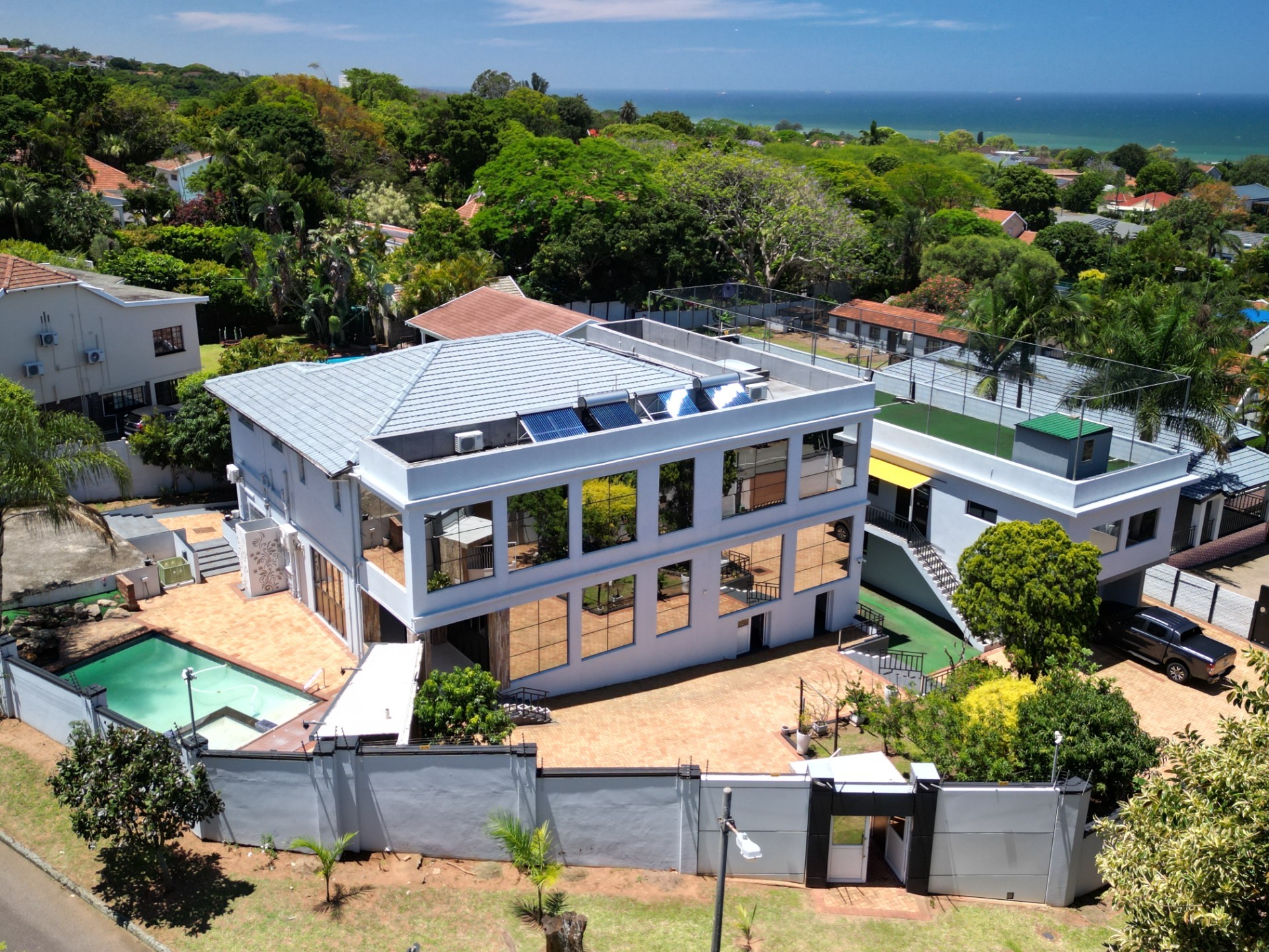 7 Bedroom Double-Story Mansion in Durban North, Durban, KwaZulu Natal