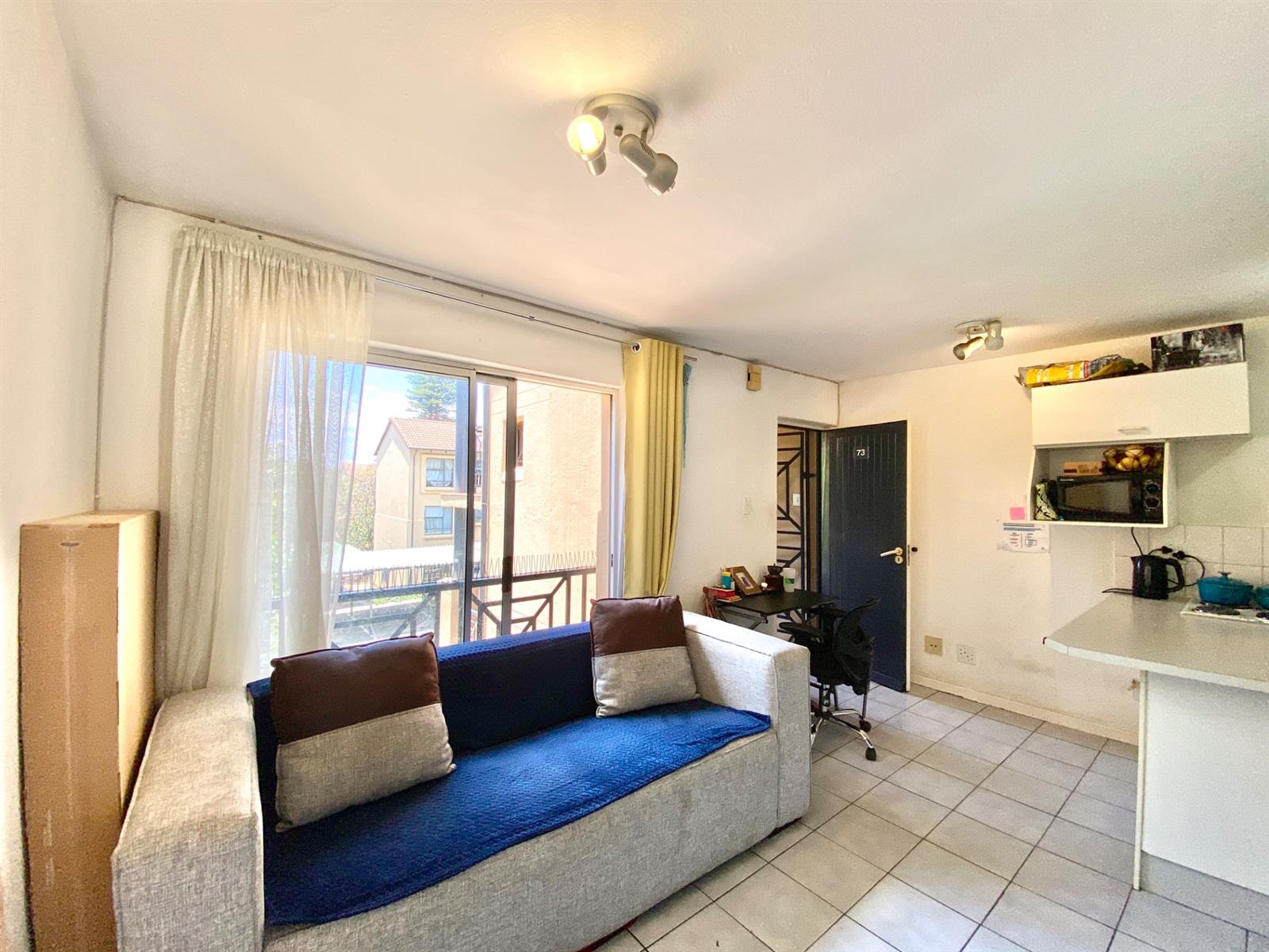 1 Bed Apartment For Sale in Bryanston