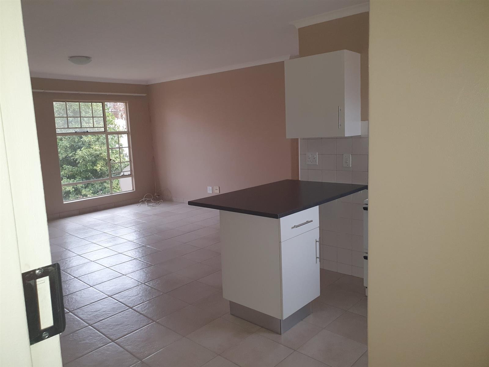 For sale no loadshedding area 2 bedroom 1 bathroom 1 covered parking in 24 h security complex