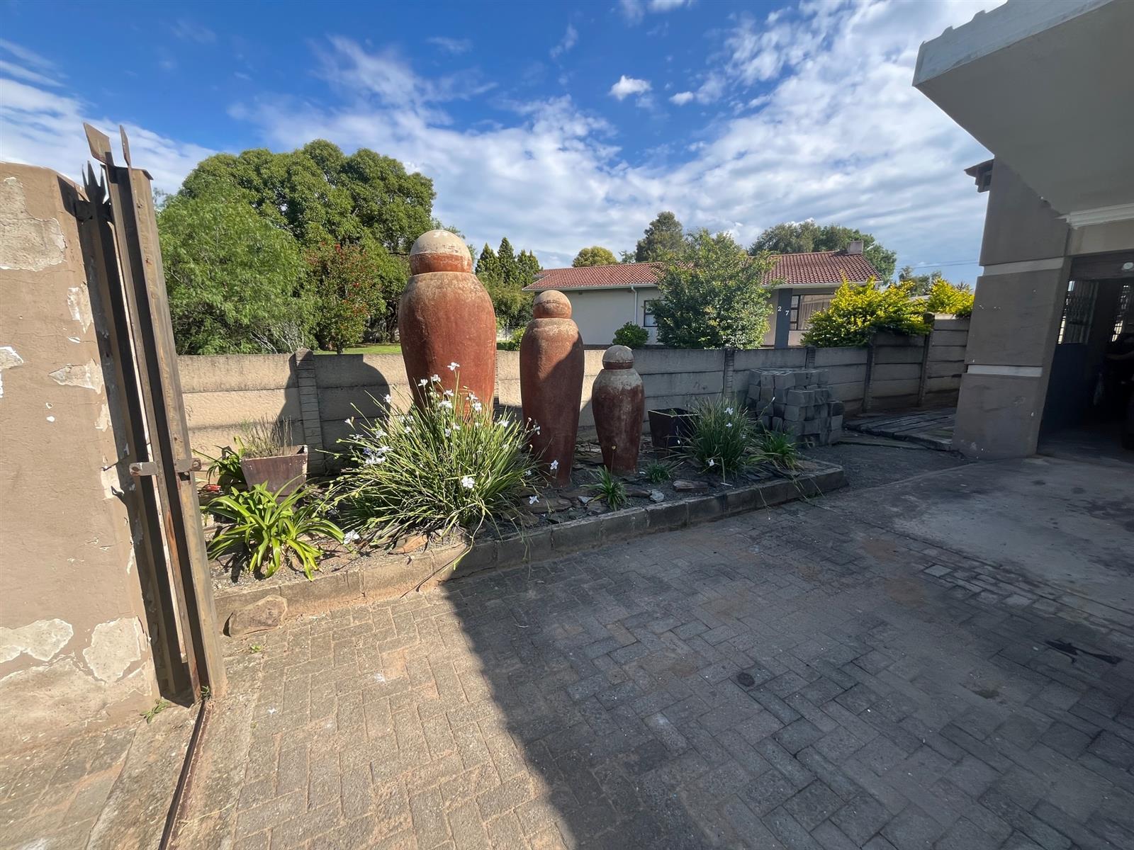 House for sale in Dundee, KwaZulu Natal, 1039 m²