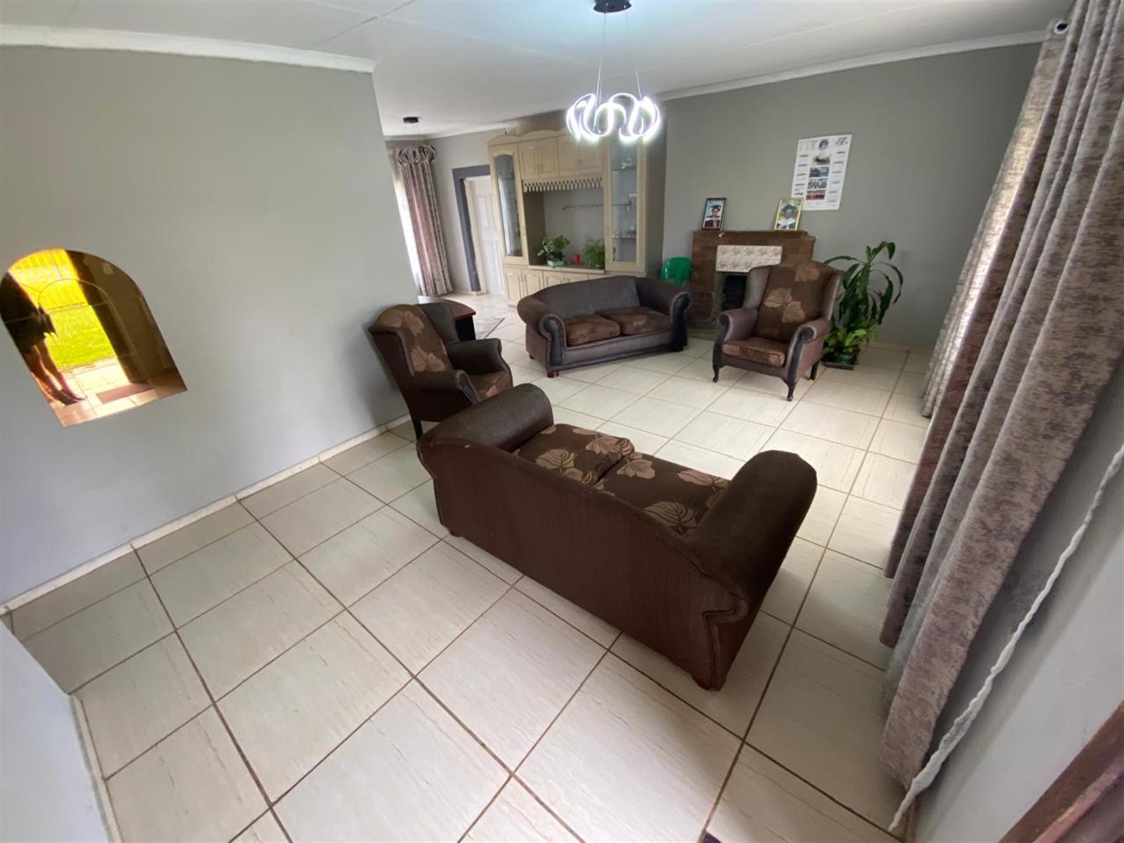 House For Sale in Dundee, KwaZulu Natal