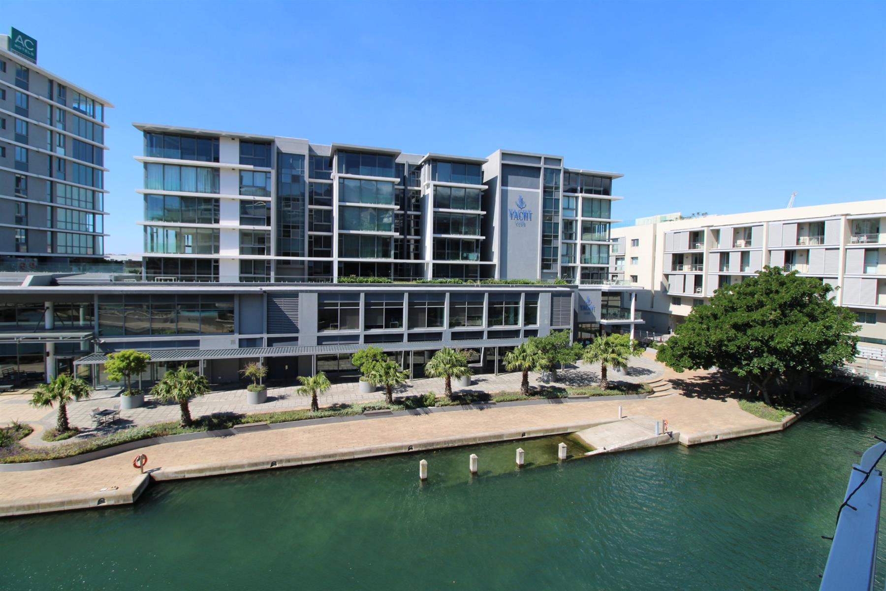 Contemporary Luxury Apartment
