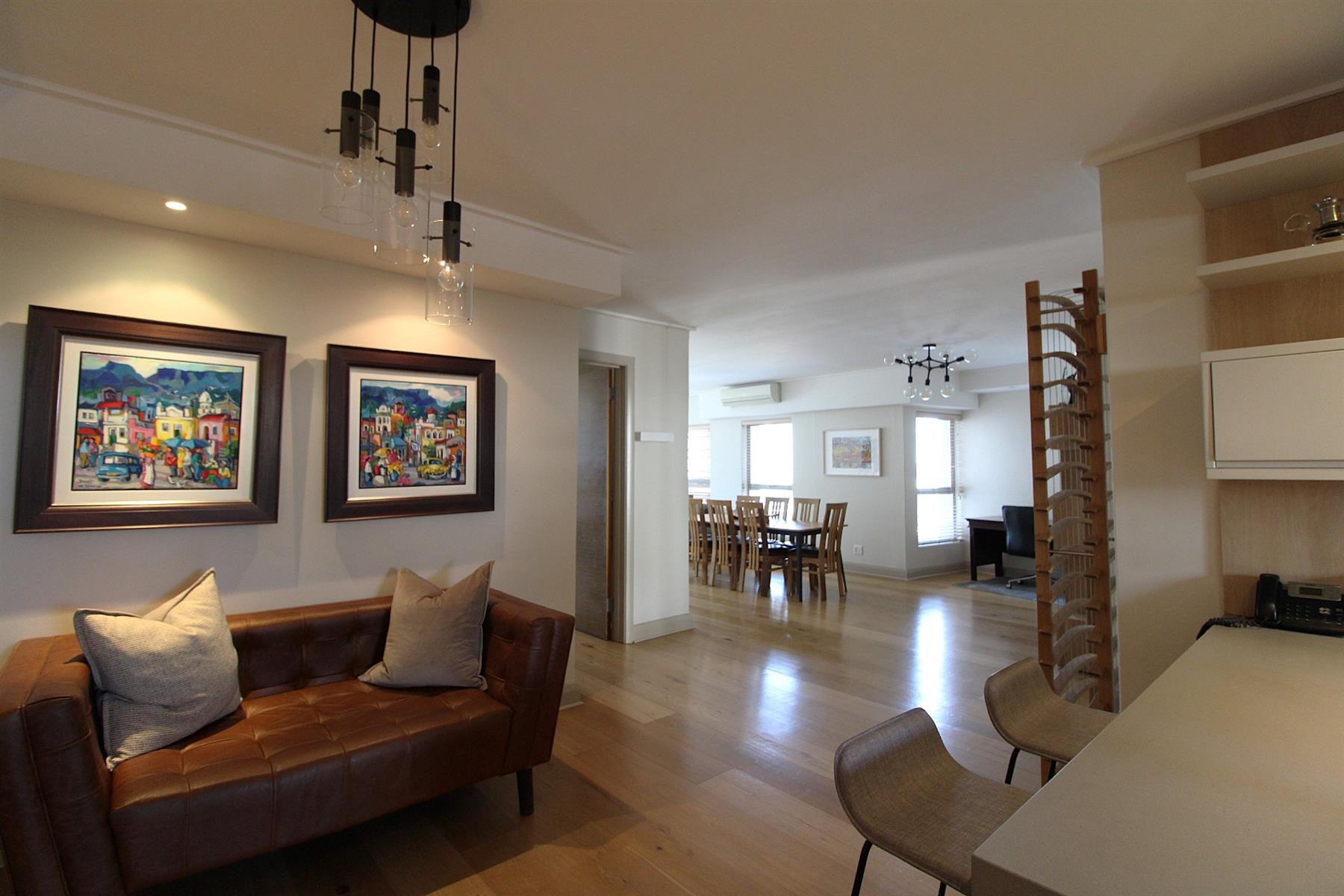 Contemporary Luxury Apartment