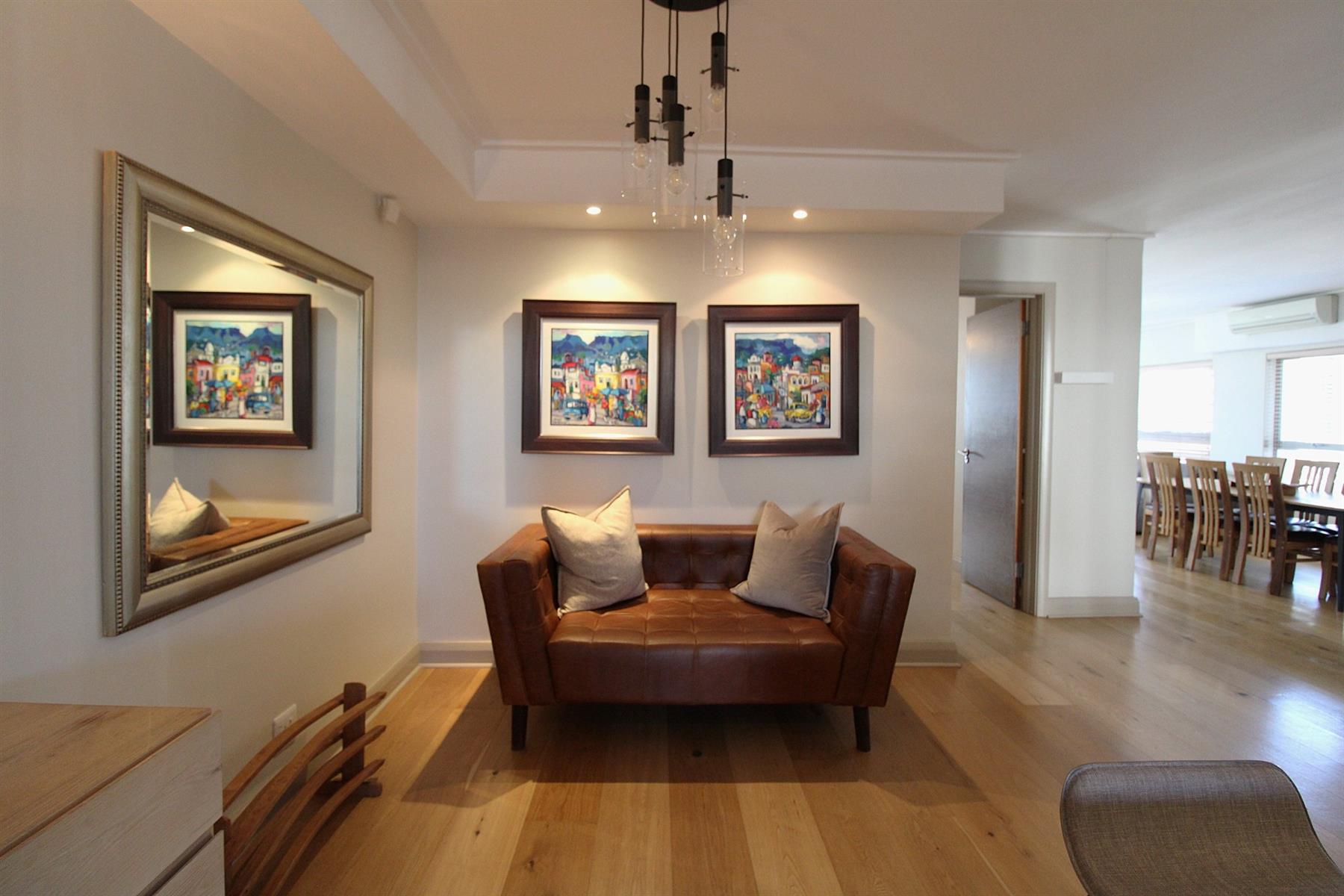 Contemporary Luxury Apartment