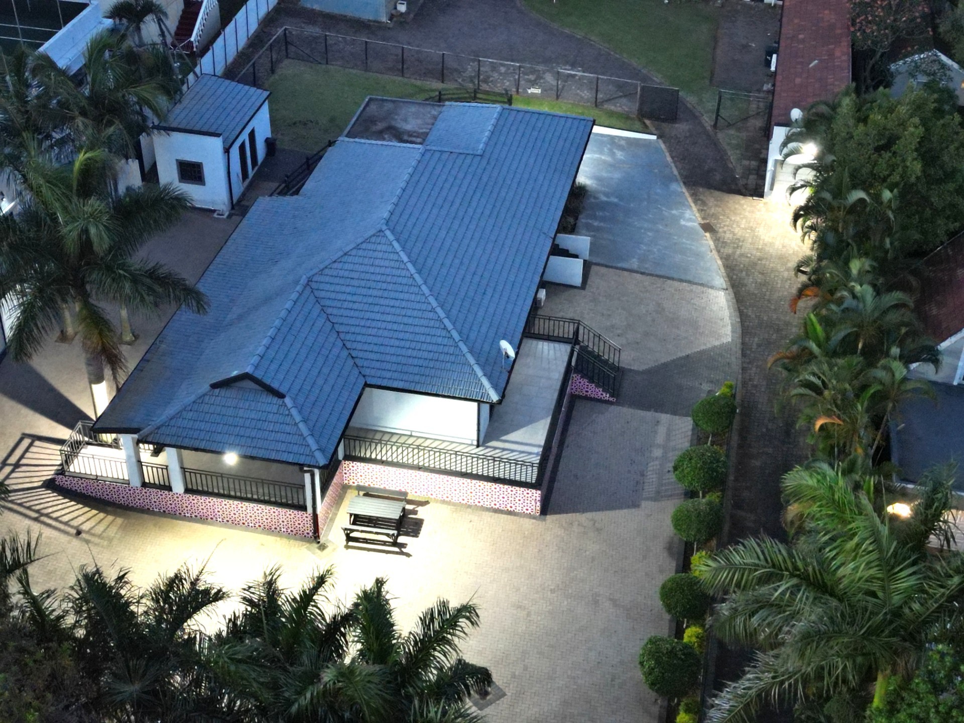4 Bedroom House For Sale in Durban North, Durban, KwaZulu Natal