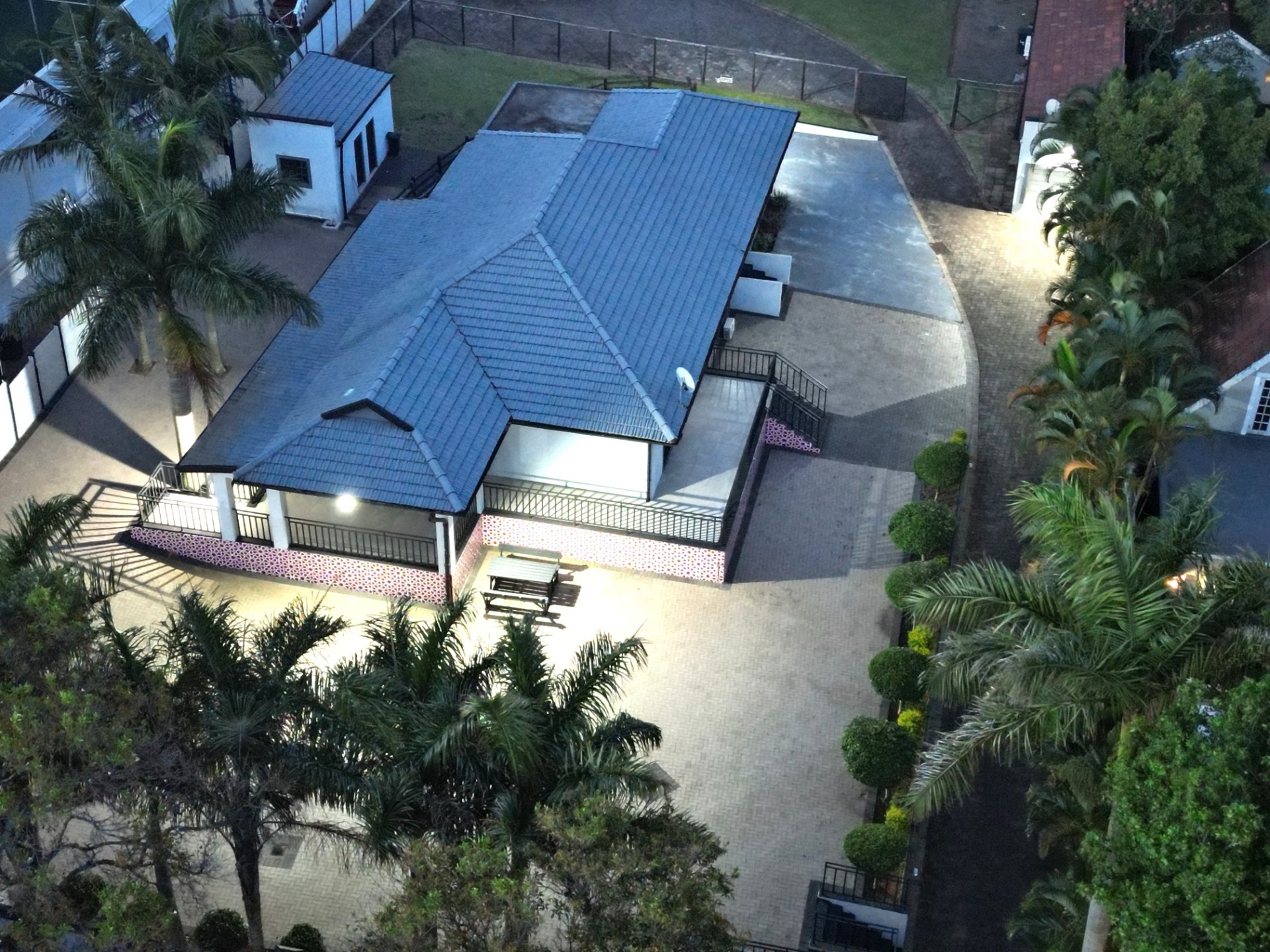 4 Bedroom House For Sale in Durban North, Durban, KwaZulu Natal