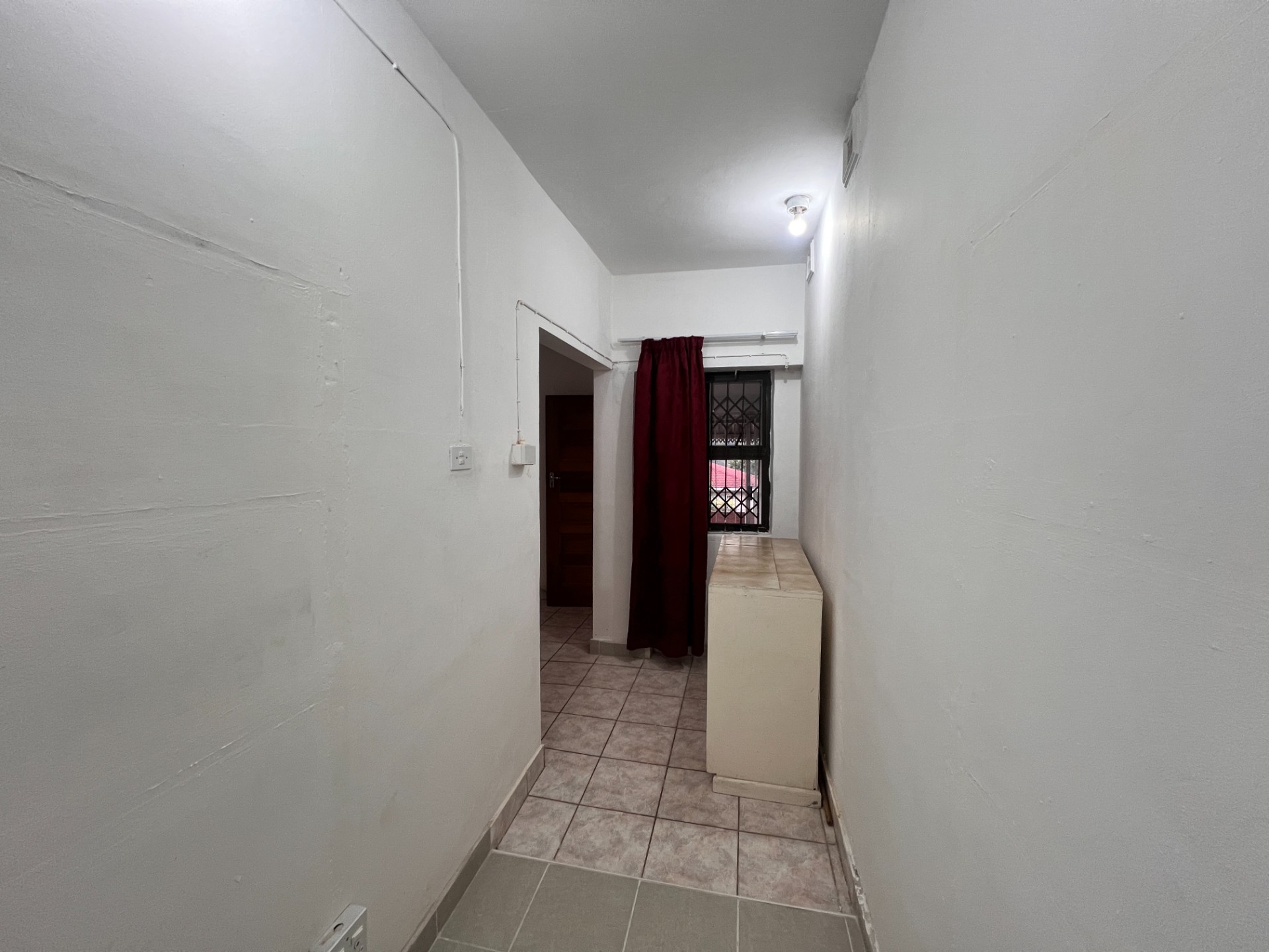 1 Bedroom Apartment To Rent in Umbilo, Durban, KwaZulu-Natal